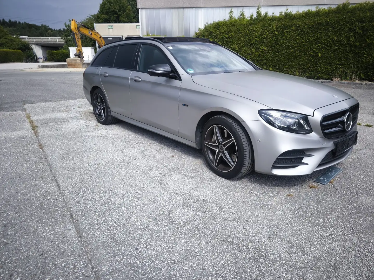 Mercedes-Benz E 300 de T 9G-TRONIC AMG Line - 2