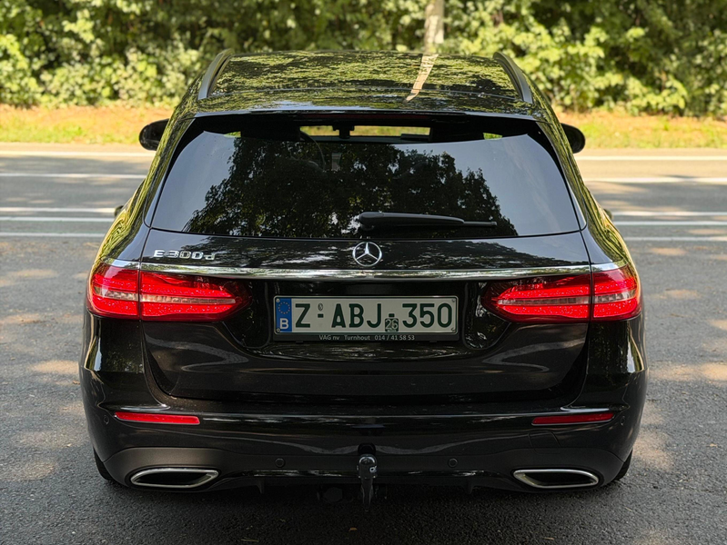 Mercedes-Benz E 300 E 300 d — photo 6