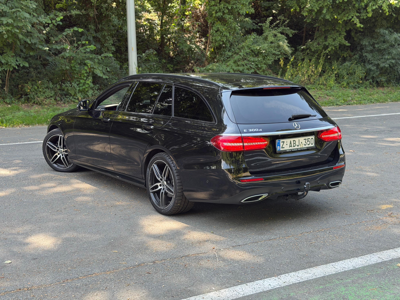 Mercedes-Benz E 300 E 300 d — photo 5