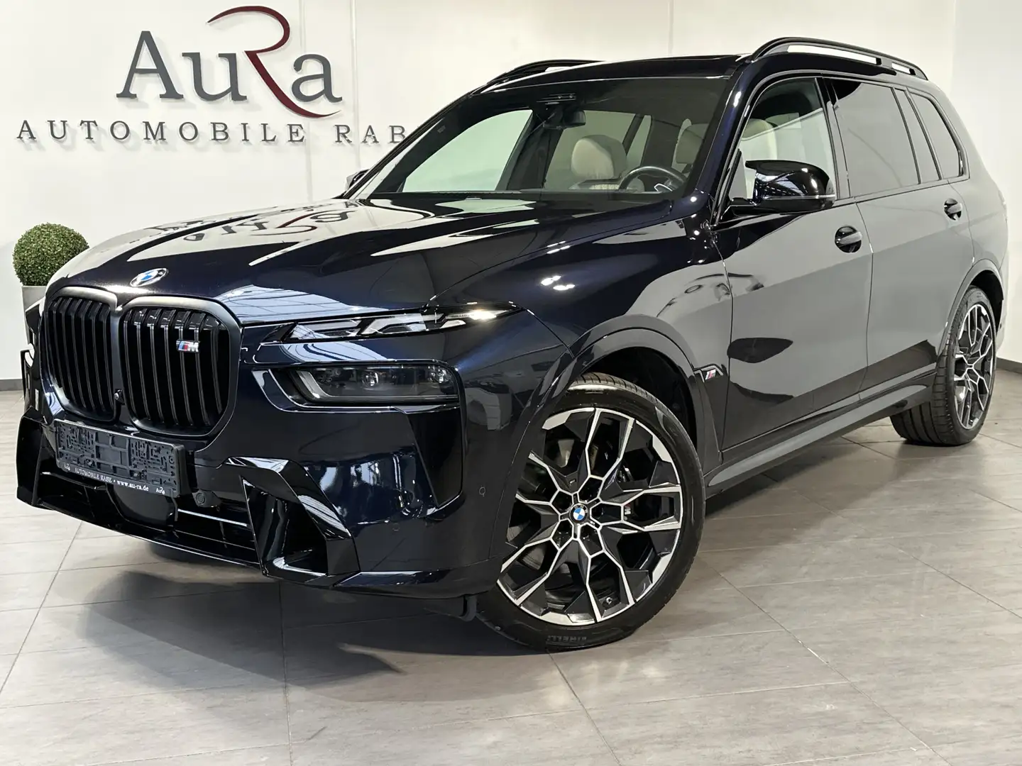 BMW X7 M 6-Sitzer NAV+LASER+PANO+B&W+360°+ACC+1HD Schwarz - 2