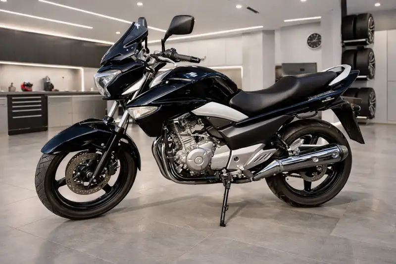 Suzuki Inazuma 250 - foto 2