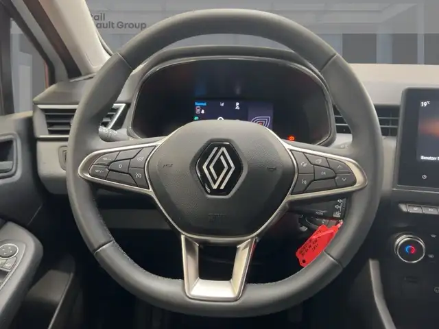 Renault Clio view 11