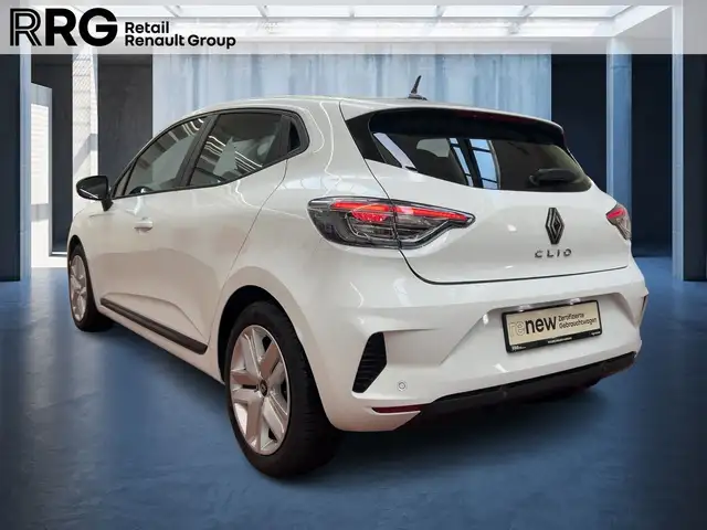 Renault Clio view 4