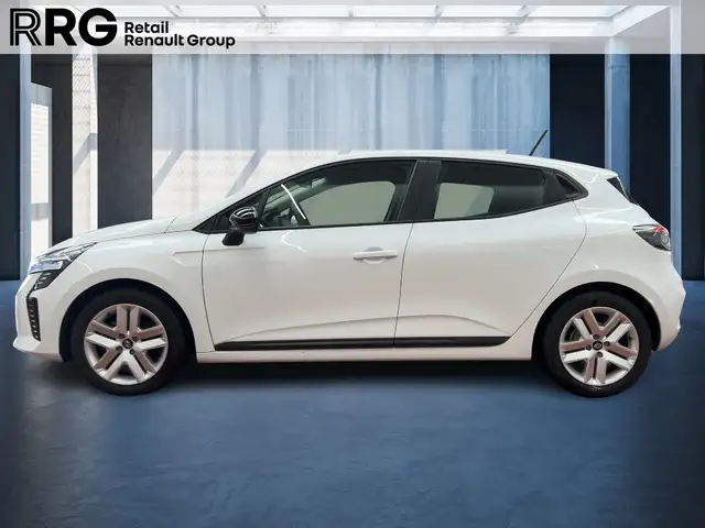 Renault Clio view 2