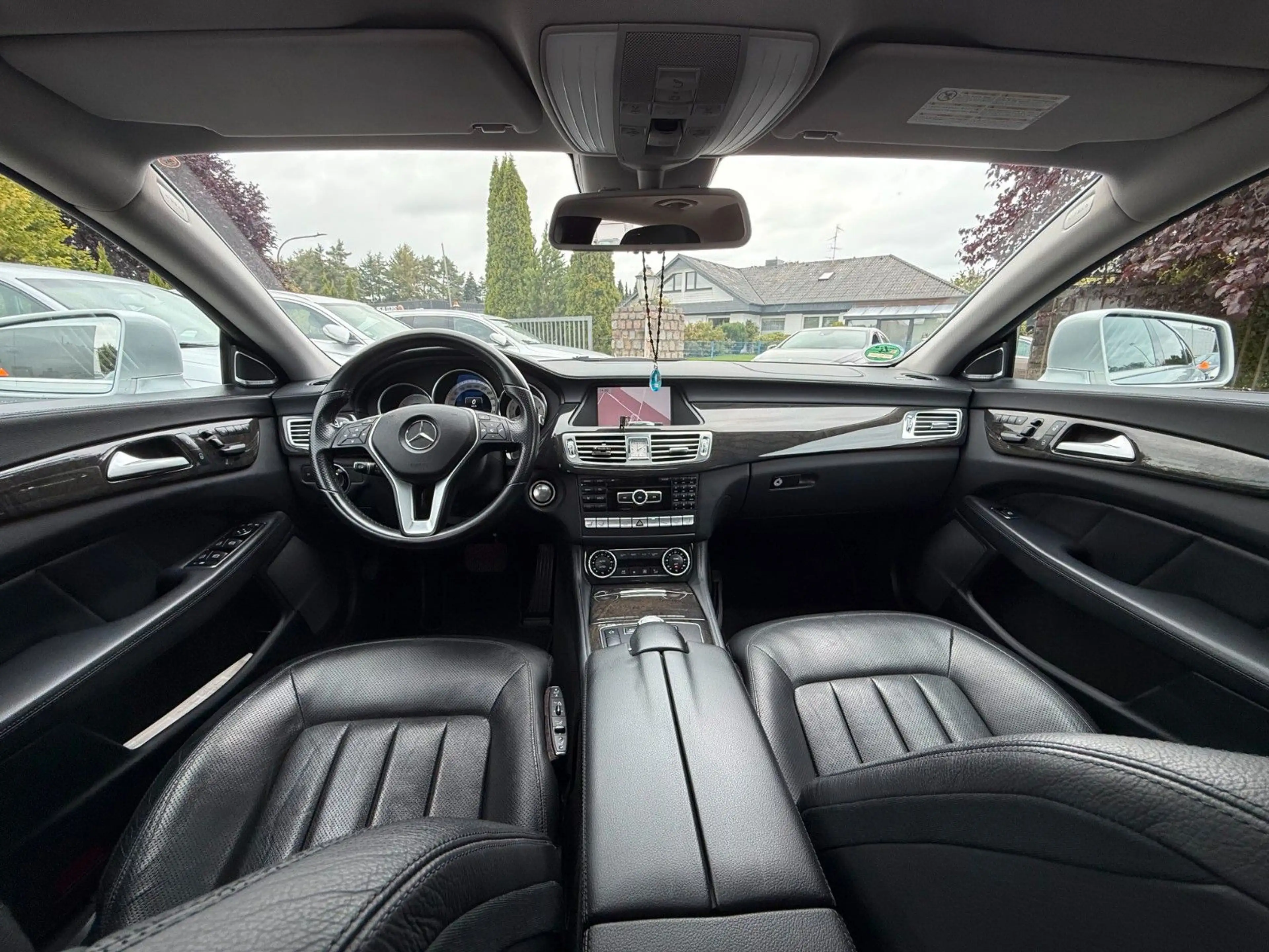Mercedes-Benz CLS 350 CGI BlueEfficiency — photo 12