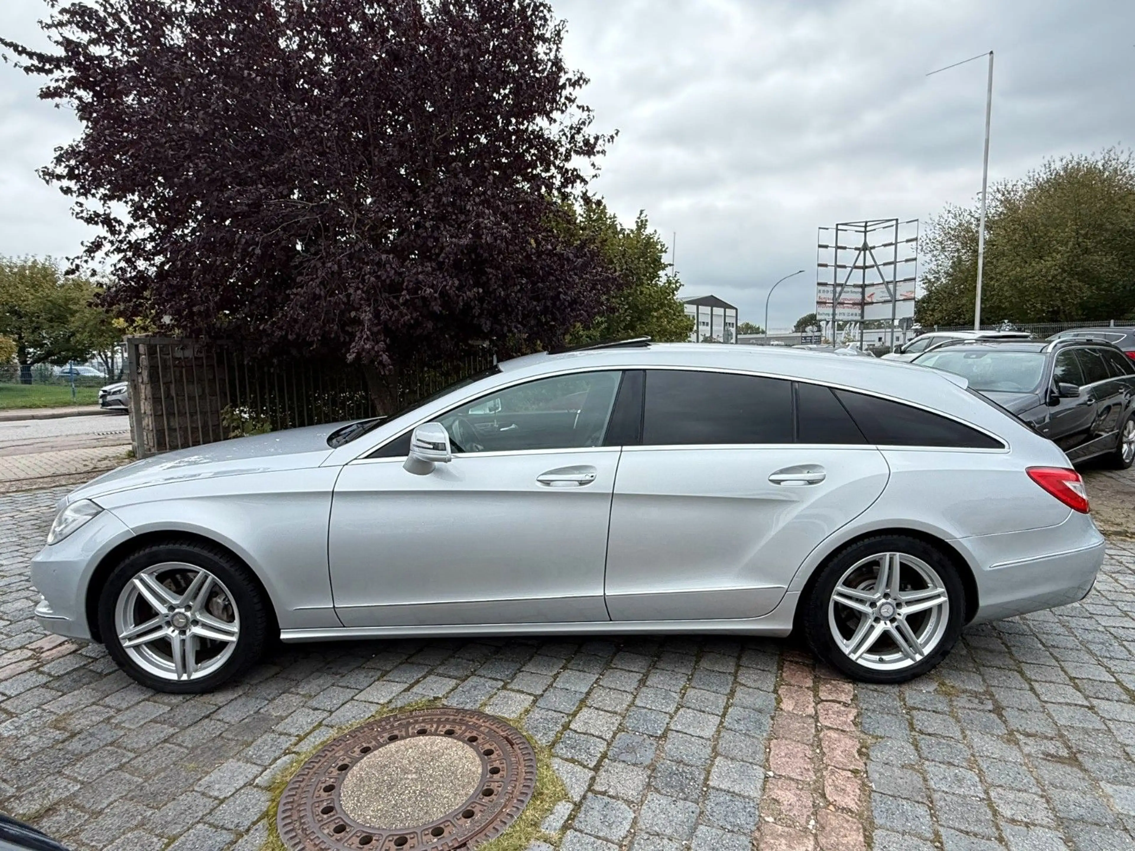 Mercedes-Benz CLS 350 CGI BlueEfficiency — photo 4