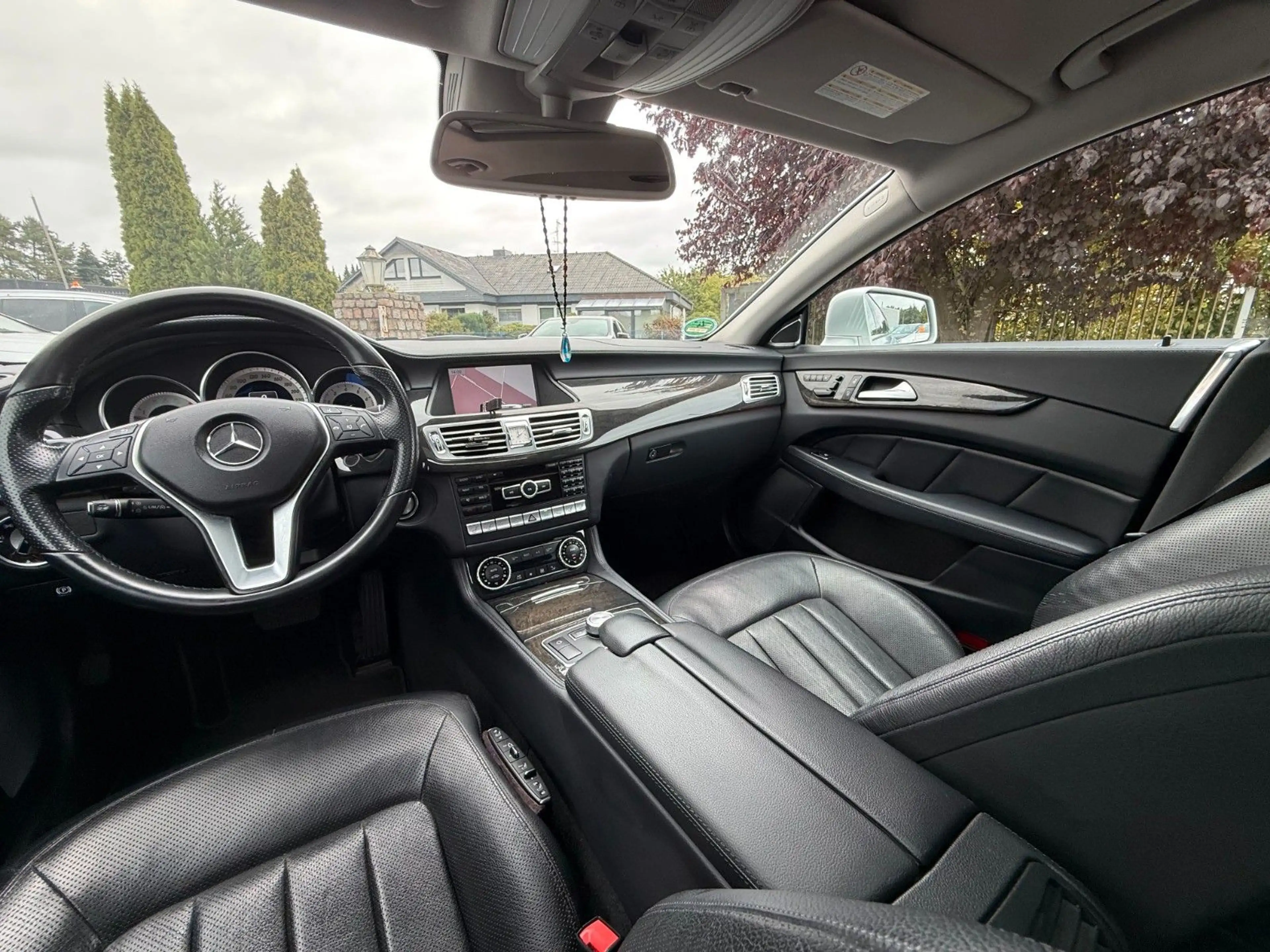 Mercedes-Benz CLS 350 CGI BlueEfficiency — photo 11