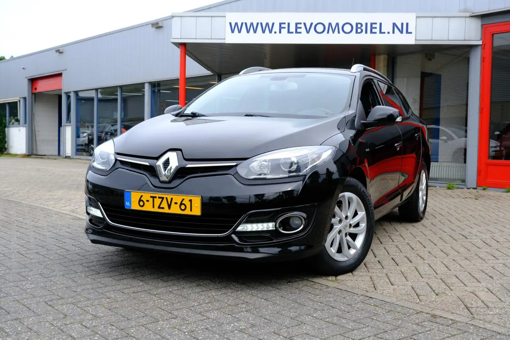 Renault Megane Estate 1.5 dCi Bose Navi|Climate|Cruise|LMV|Trekha Zwart - 1