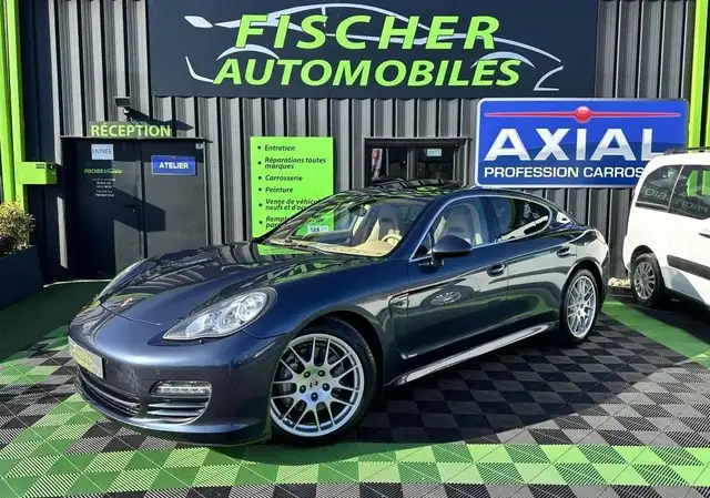 Porsche Panamera 4S V8 4.8L 400 CH