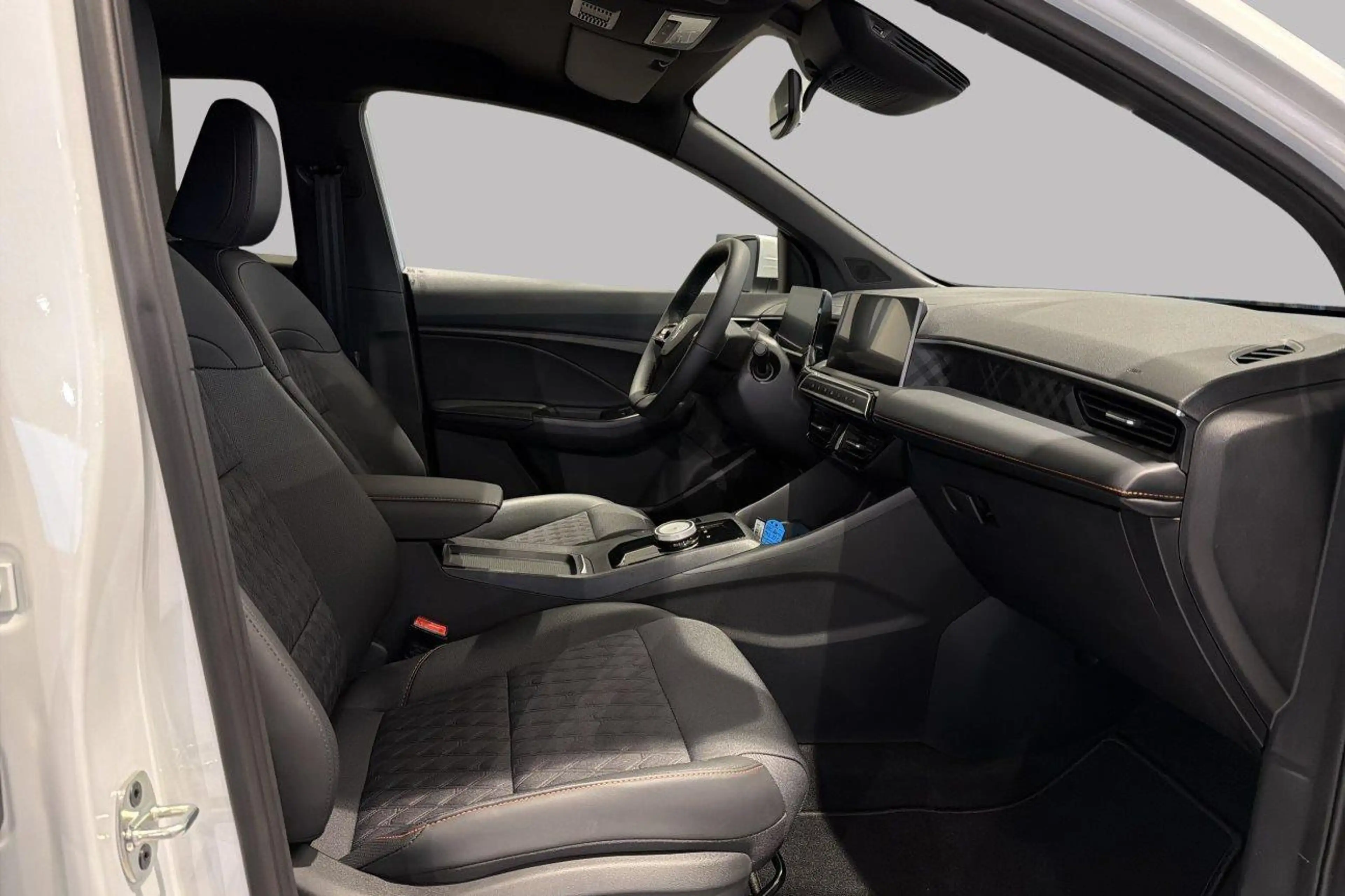 MG MG3 HYBRID+ LUXURY 194 pk — photo 8
