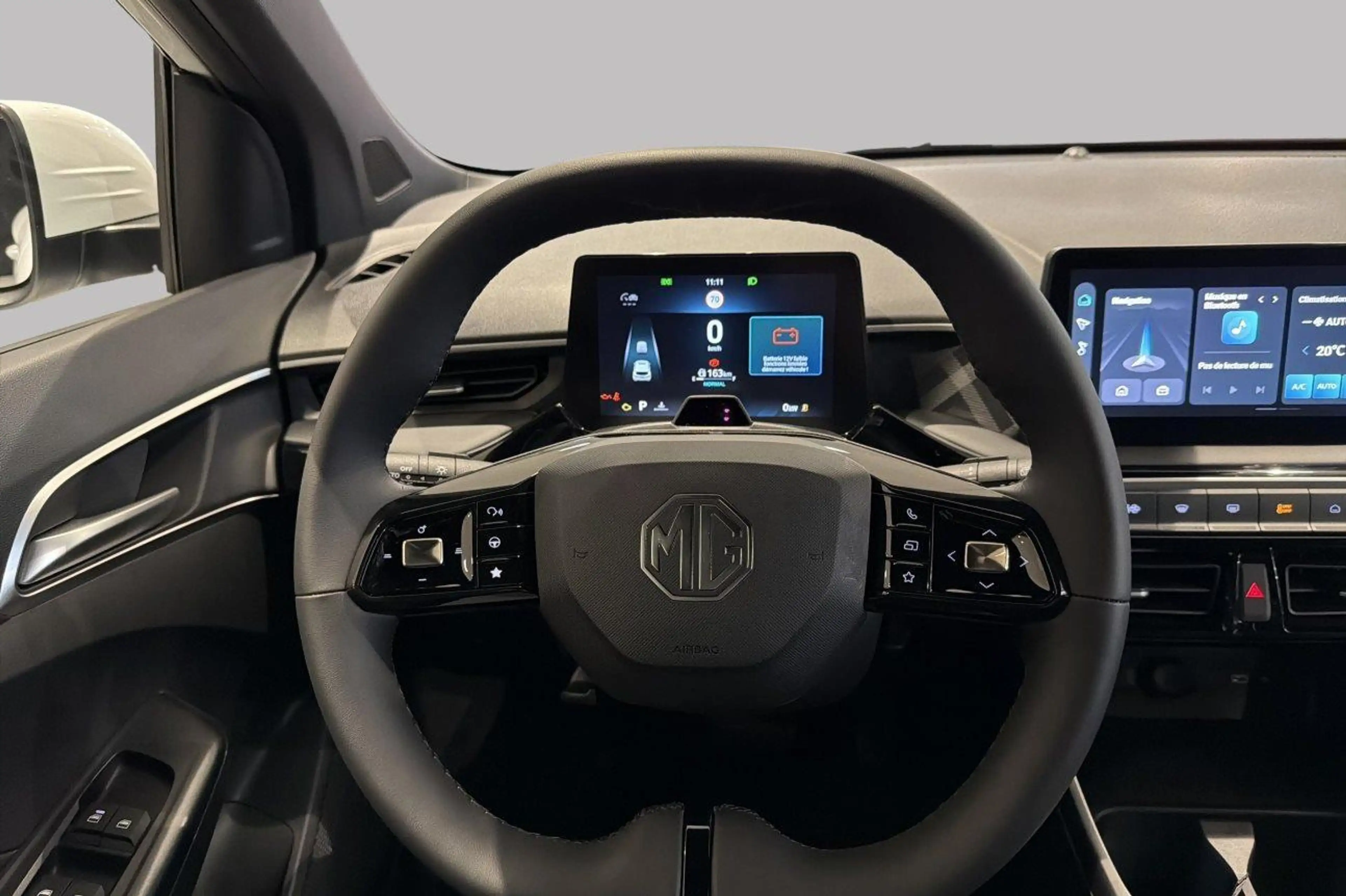 MG MG3 HYBRID+ LUXURY 194 pk — photo 12