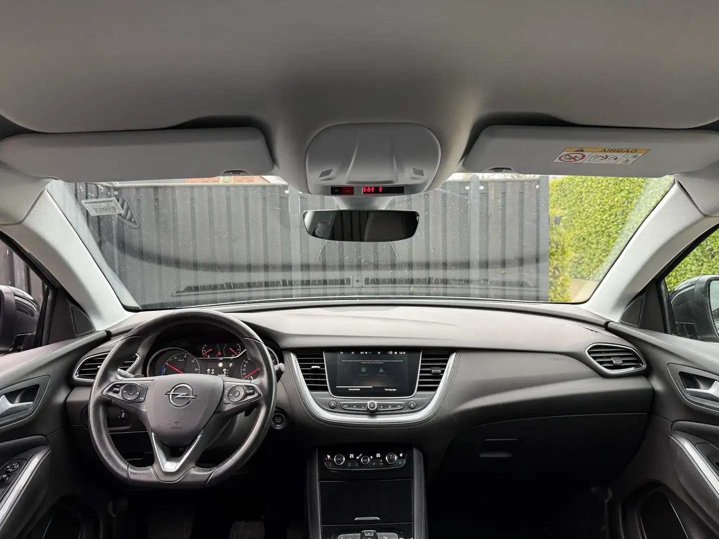 Opel Grandland X 1.6 Turbo Hybrid Ultimate Grau - 2