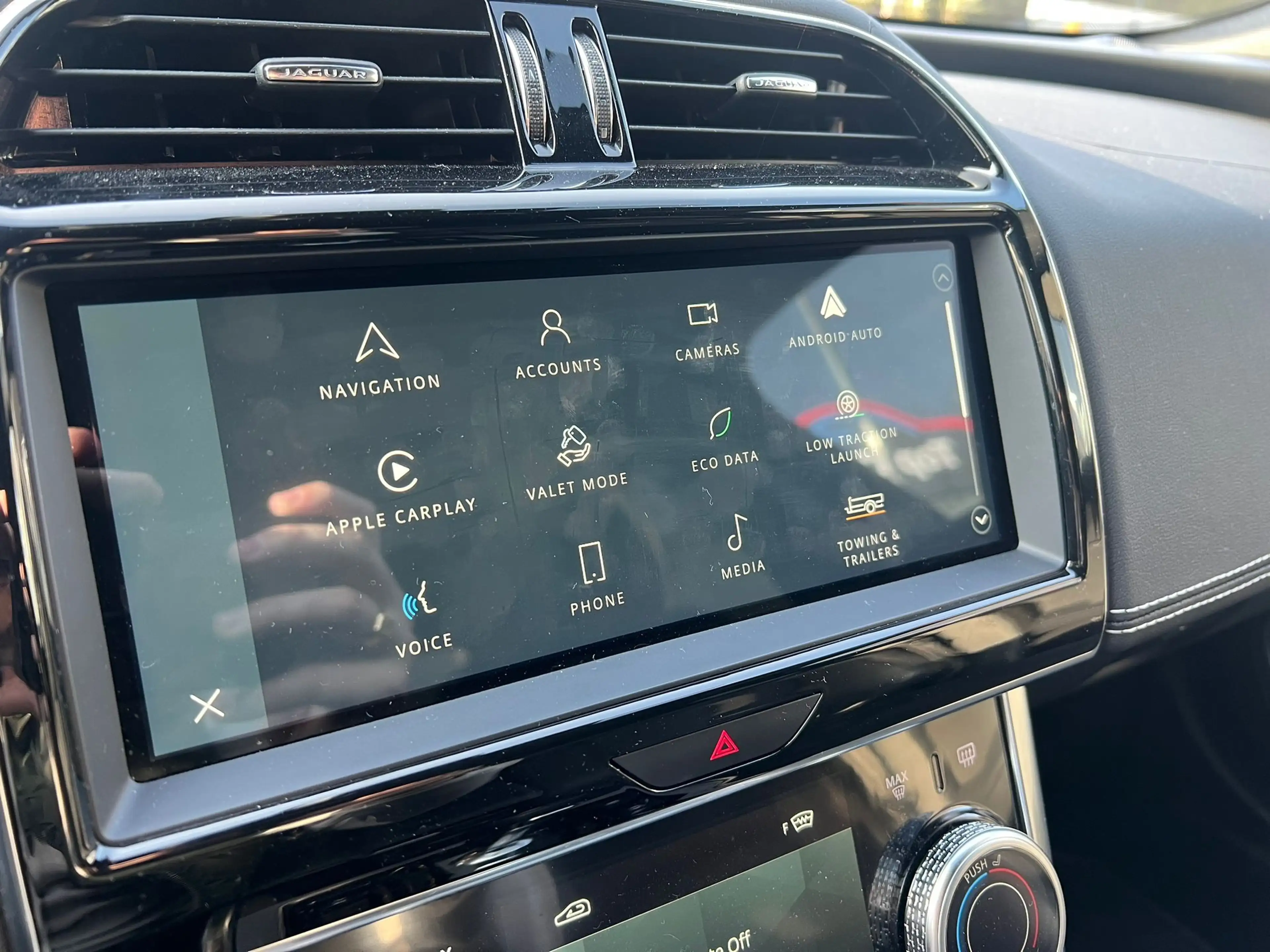 Jaguar XE P300 AWD R-Dynamic Black — photo 12