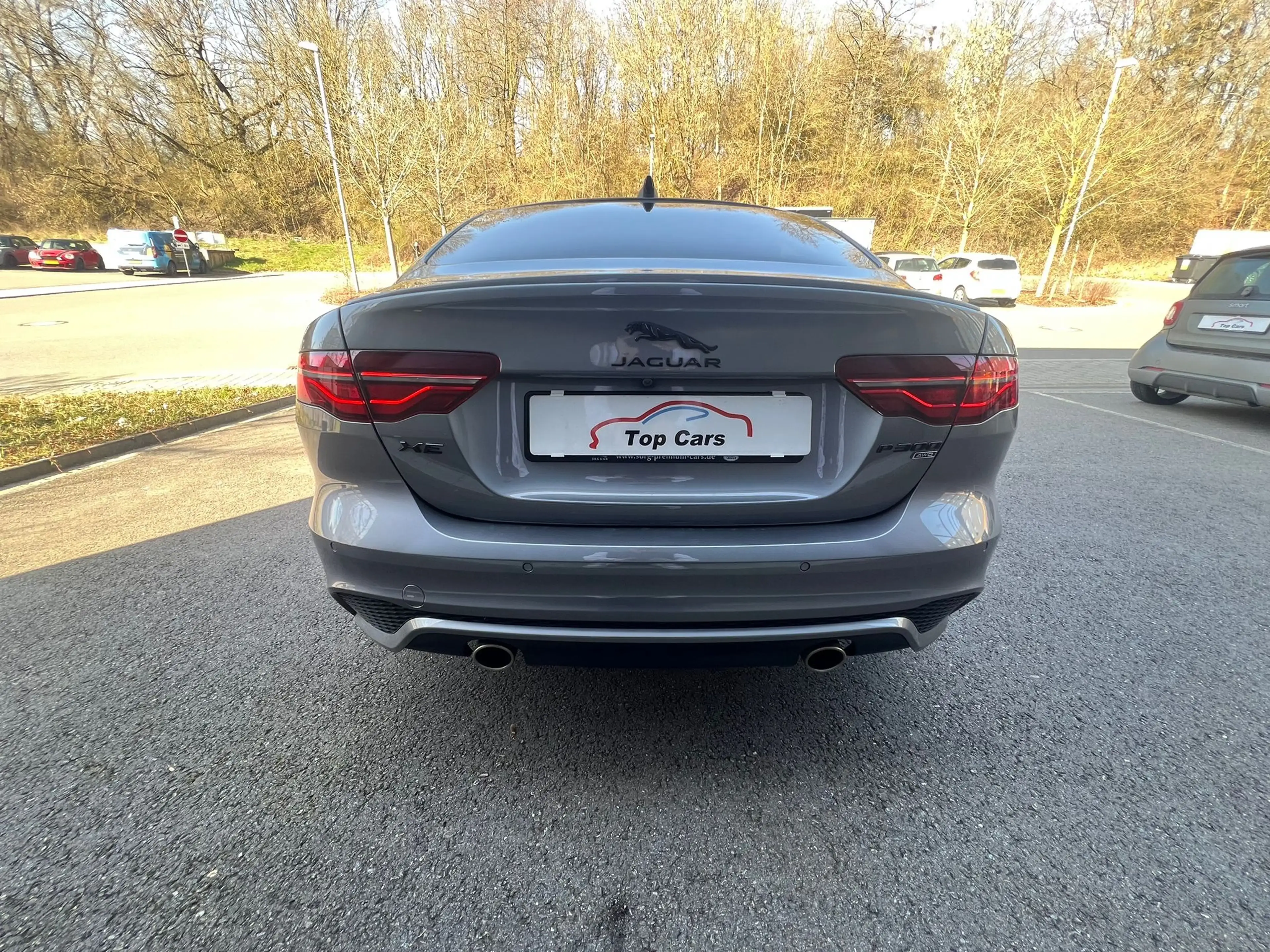 Jaguar XE P300 AWD R-Dynamic Black — photo 4