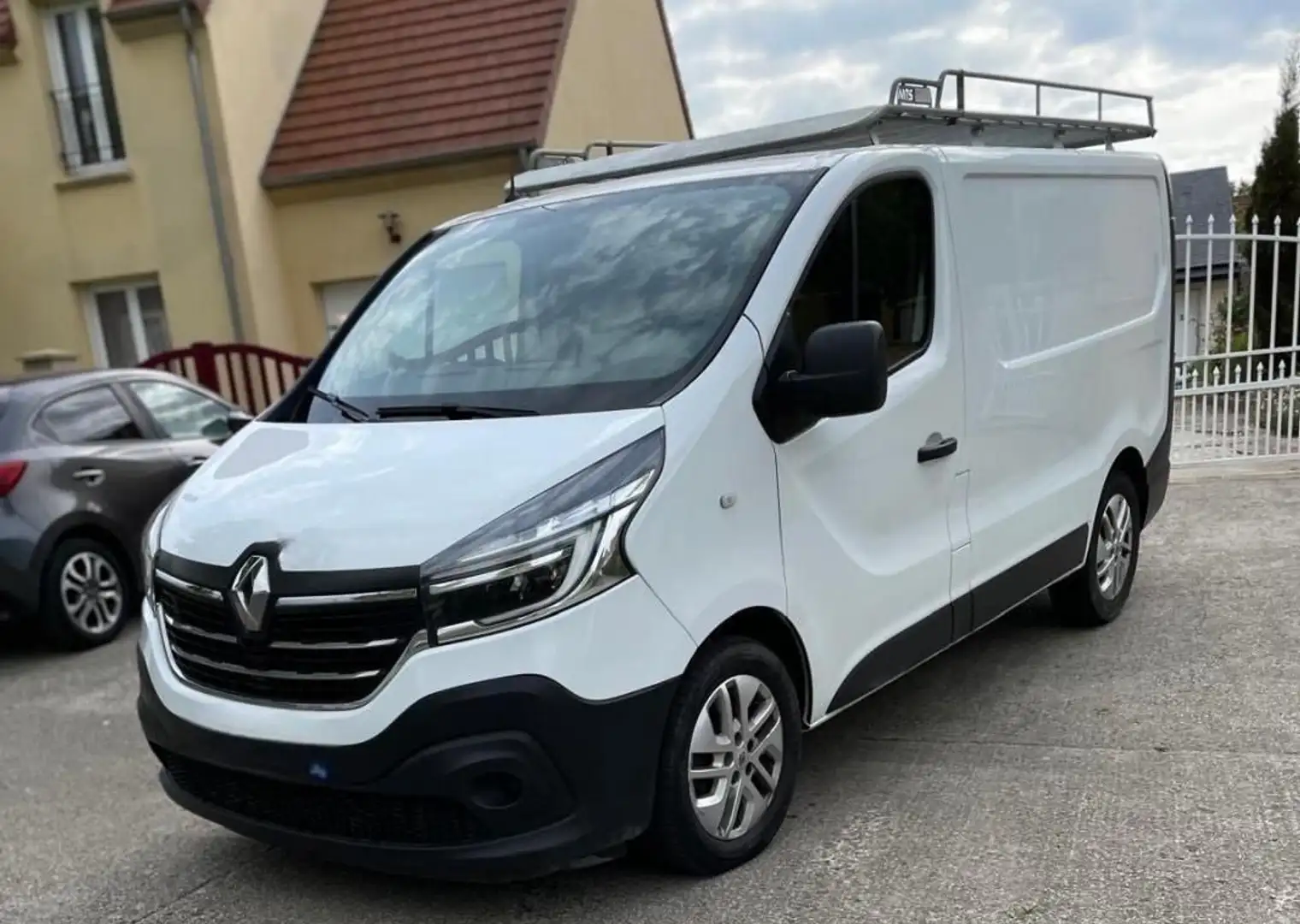 Renault Trafic 2.0 dci 120 cv l1h1 utilitaire Blanc - 1