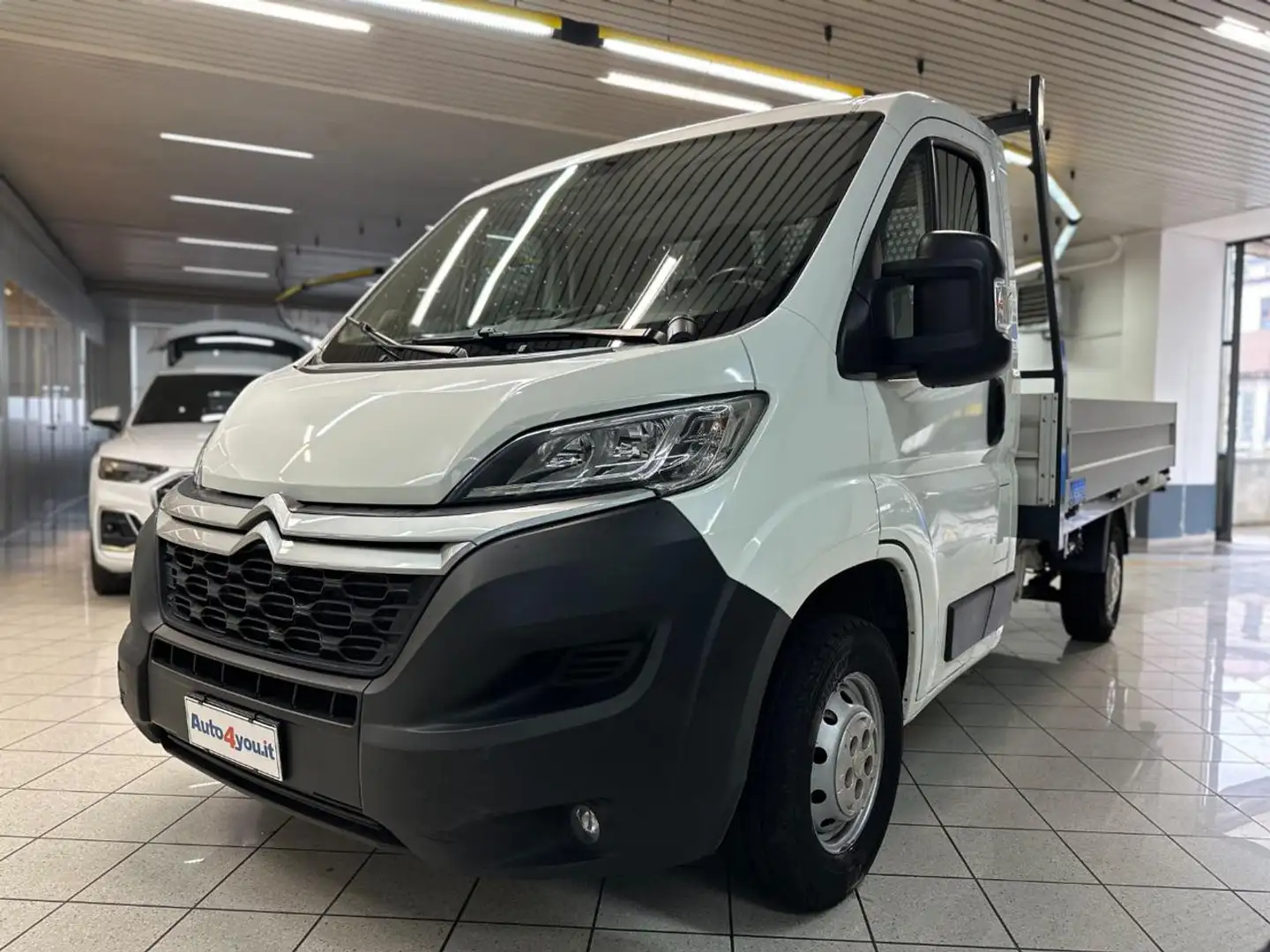 Citroen Jumper 35 BlueHDi 140 S&S PM Cabinato Wit - 2