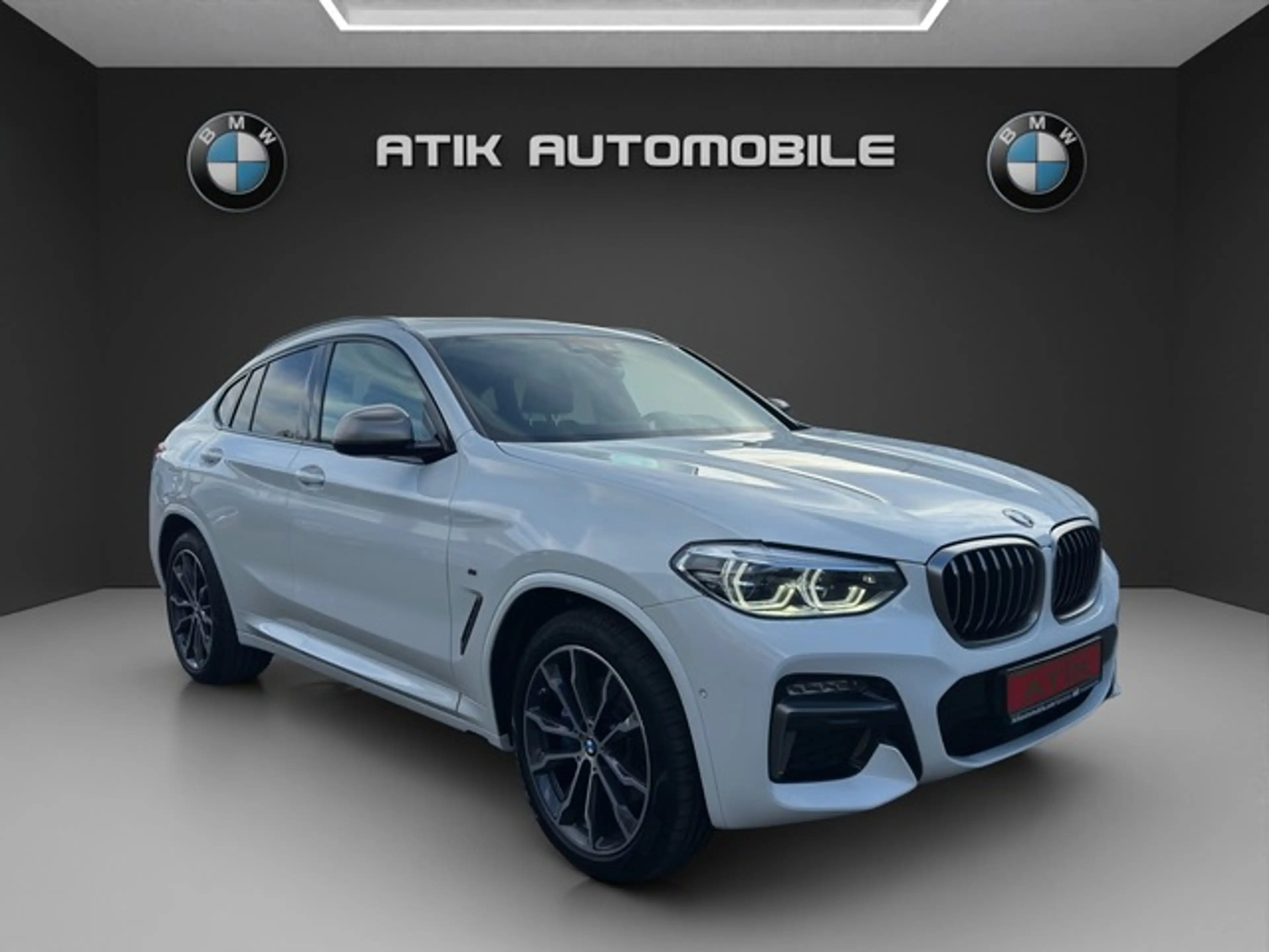 BMW X4 M40 d PANO / KEY GO / HUD / HIGH LED / ACC
