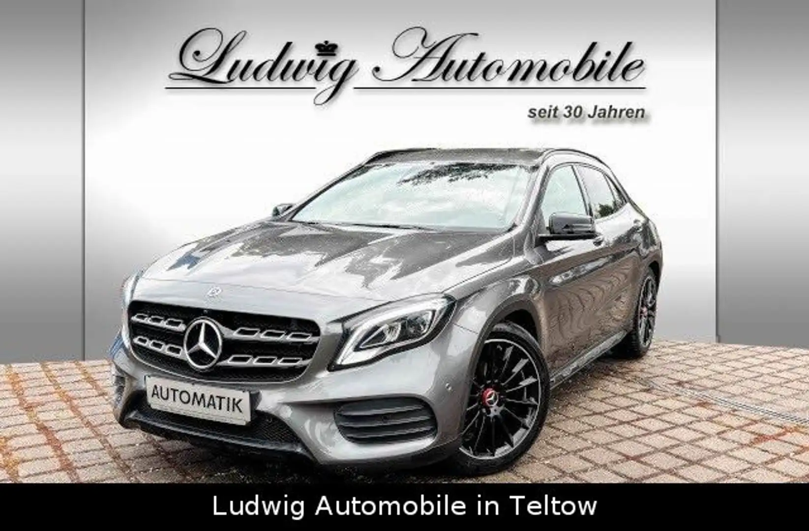 Mercedes-Benz GLA 180 AMG Line*AHK*LED*Navi*Alcantara Gri - 1