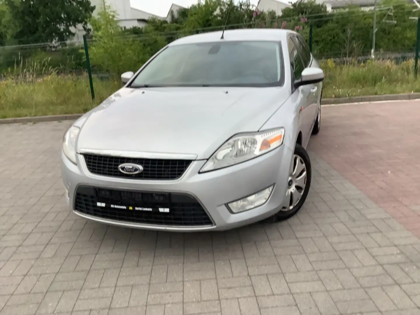 Ford Mondeo Turnier*KLIMA DUAL*SH* TÜV NEU* TOP Silber - 2