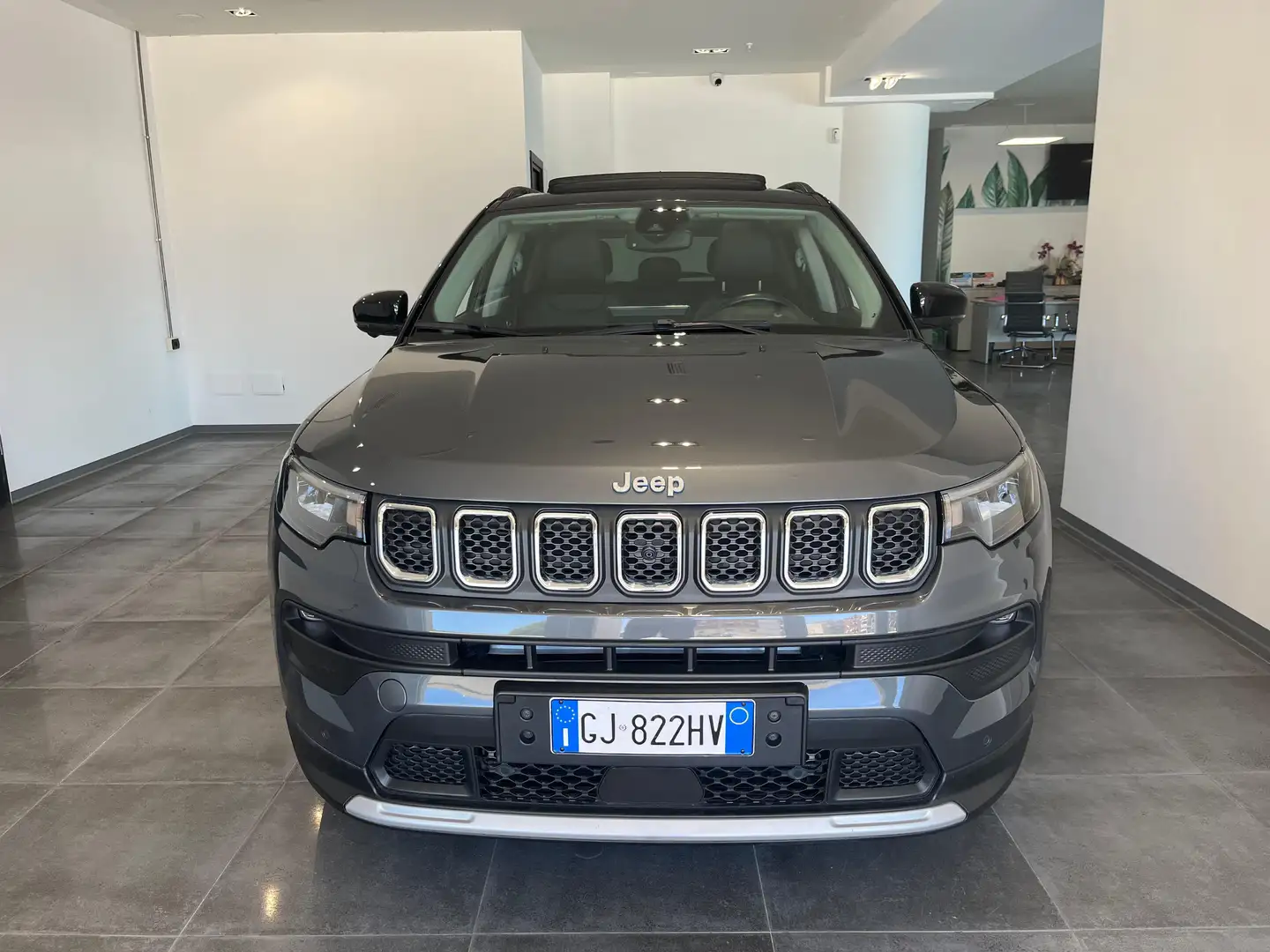 Jeep Compass Compass 1.3 turbo t4 phev Limi 4xe tetto cerchi 19 Gris - 2