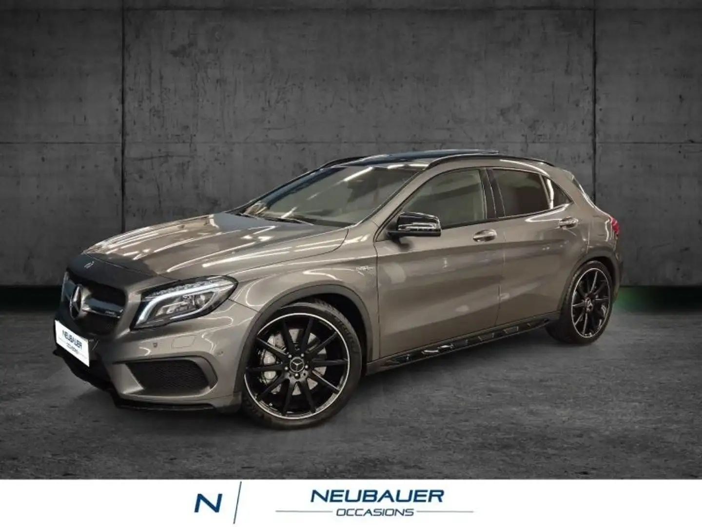 Mercedes-Benz GLA 45 AMG 45 AMG 381ch 4Matic Speedshift DCT AMG Gris - 1