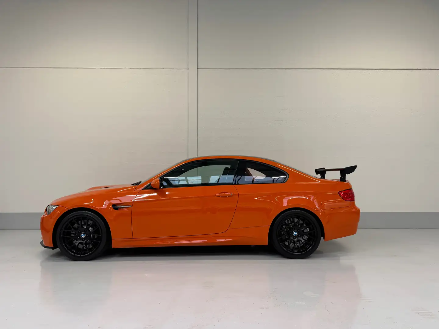 BMW M3 GTS Orange - 1