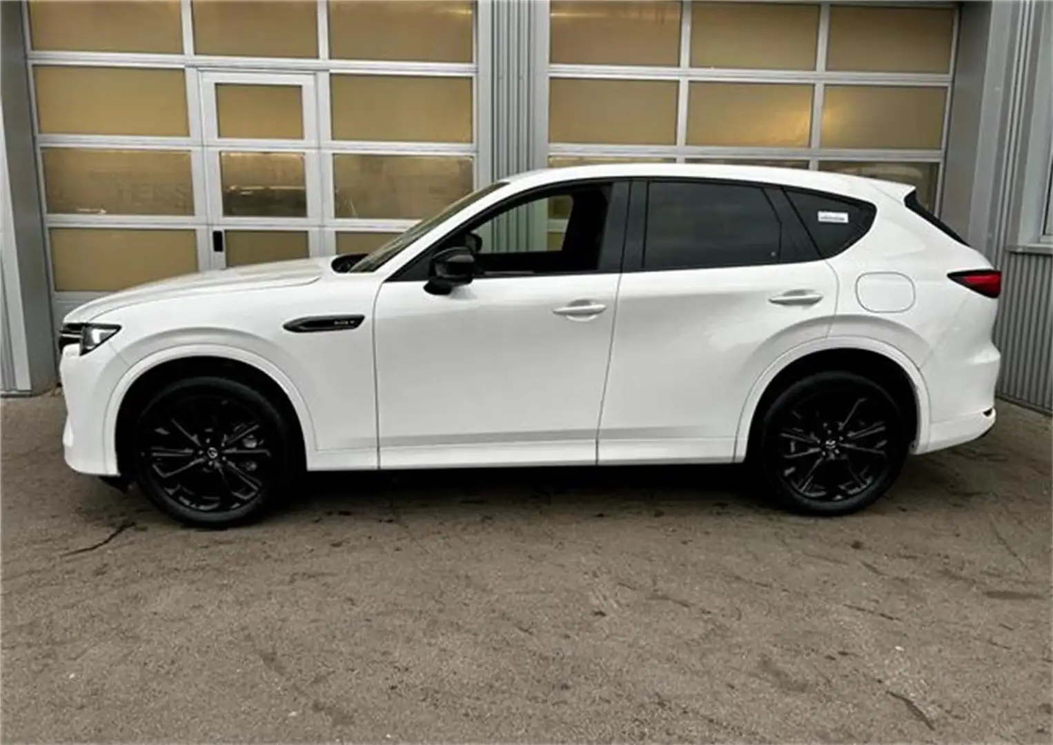 Mazda CX-60 2.5L e-SKYACTIV PHEV AWD HOMURA PLUS Aut. Pl Weiß - 2