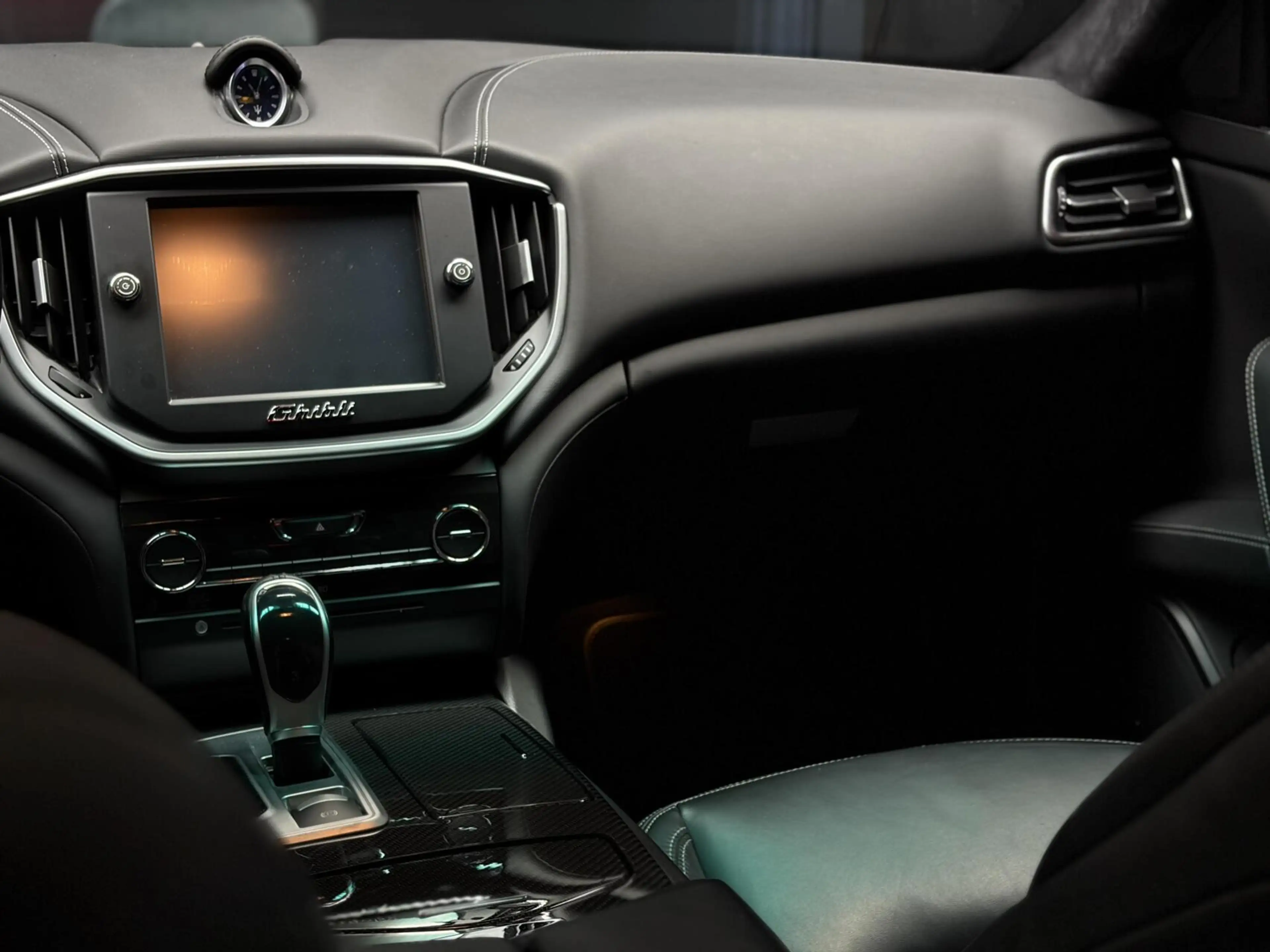 Maserati Ghibli 3.0 S Q4 |PANO|H&K|CARBON|MEM.|STOELVERW.|21" — photo 14