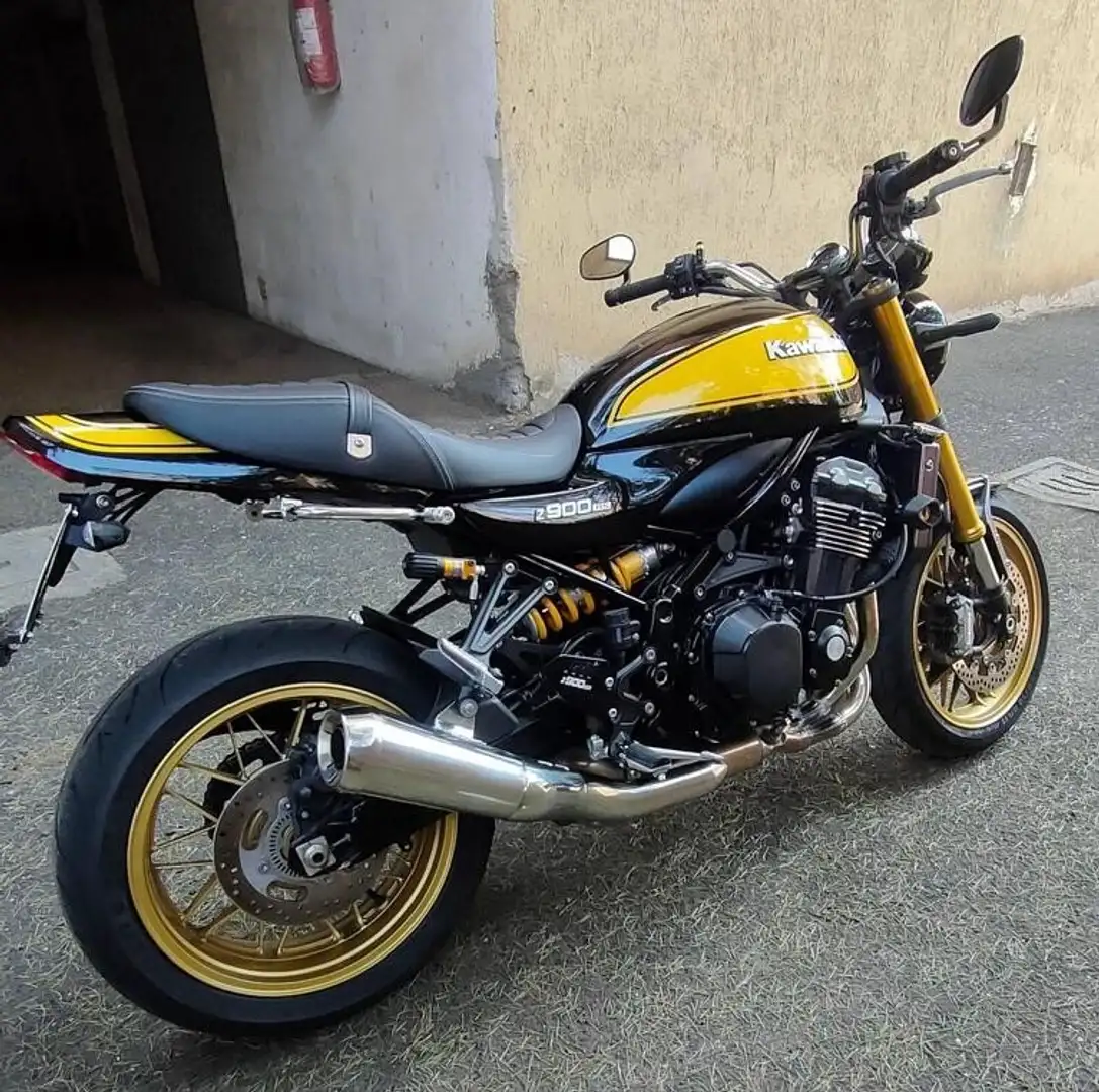 Kawasaki Z900RS Fekete - 1