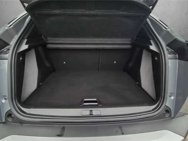 Peugeot 2008 view 7