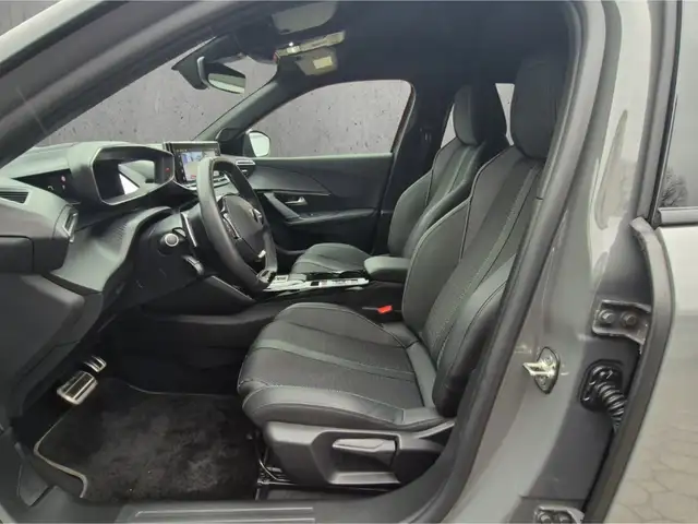 Peugeot 2008 view 9