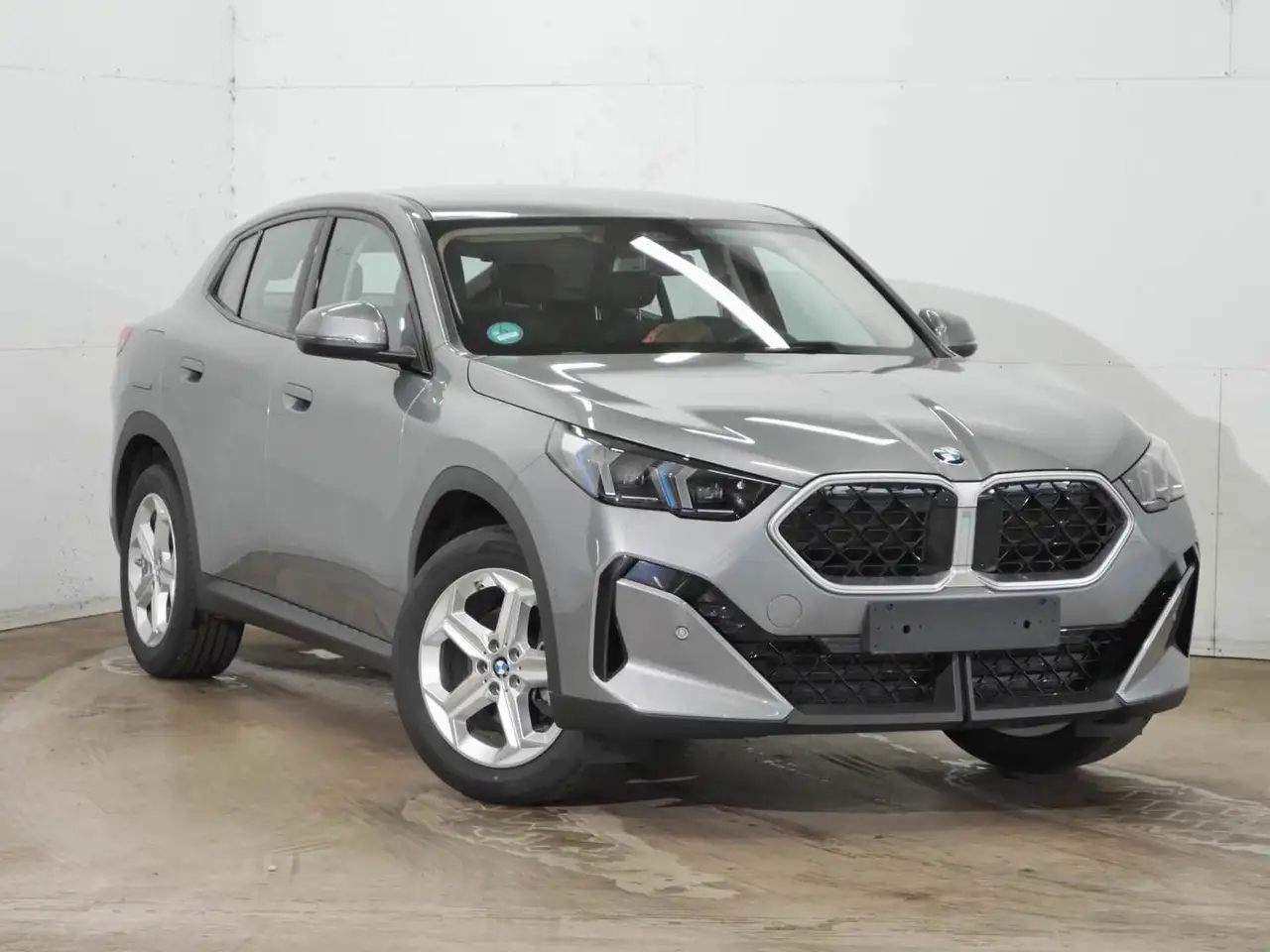 BMW X2 xDrive20d //IconicGlow HeadUp Stop&Go Kamera, миниатюра 3