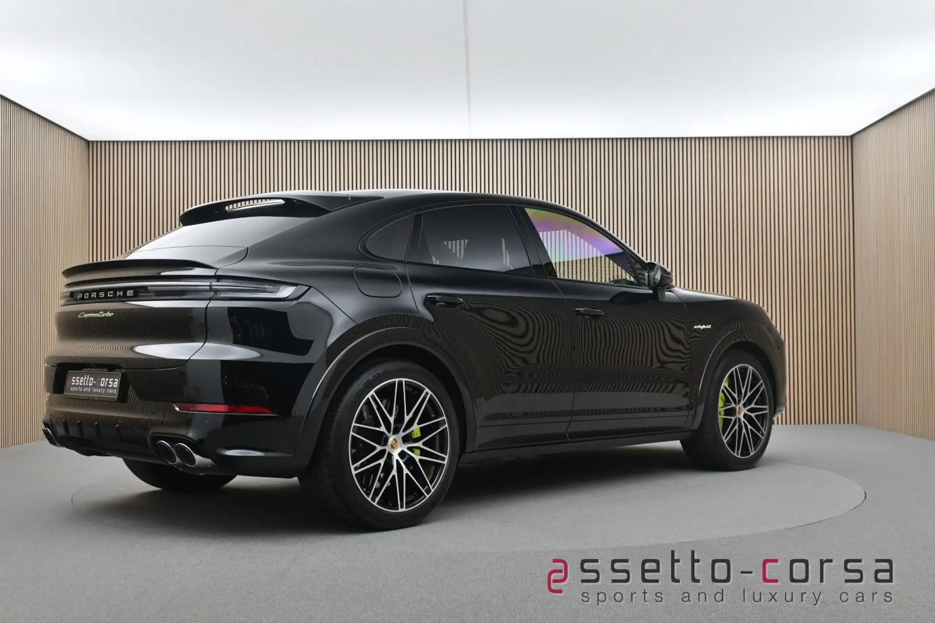 포르쉐 Porsche Cayenne E-Hybrid 2024 검정 사진 4