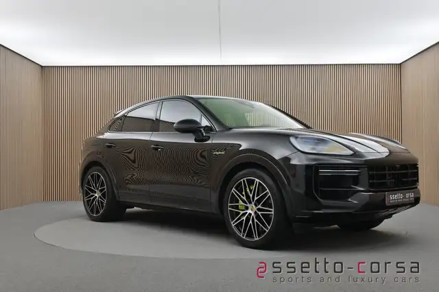 Porsche Cayenne view 6