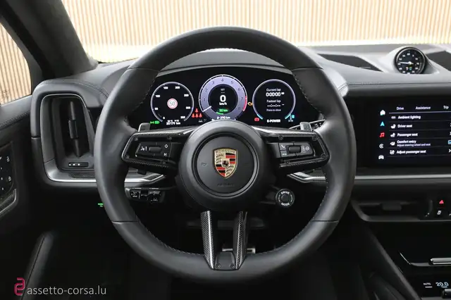 Porsche Cayenne view 12