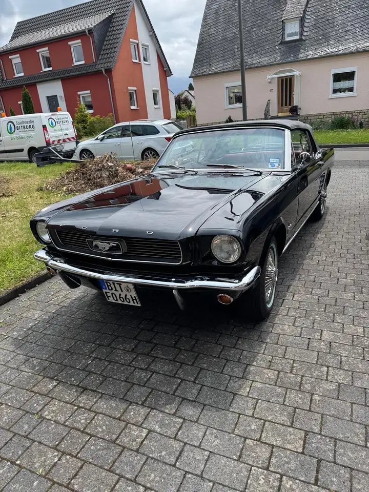 Ford Mustang, foto 1