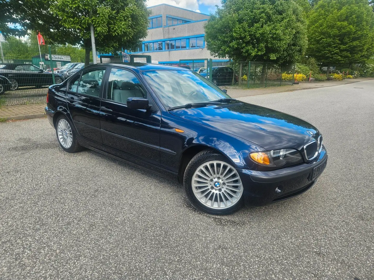 BMW 316 BMW 3 Lim. 316i-KLIMA-AHK-90Tkm-TÜV NEU-TOP Blau - 1