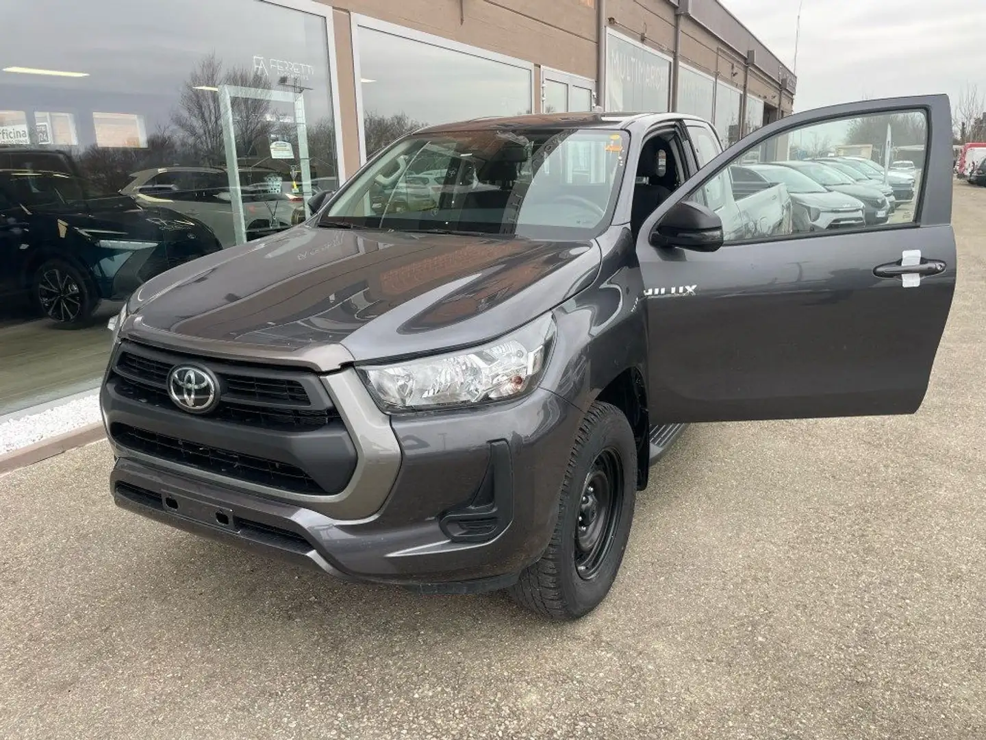 Toyota Hilux 2.4 D-4D A/T 4WD 4 porte Double Cab Comfort Gri - 1