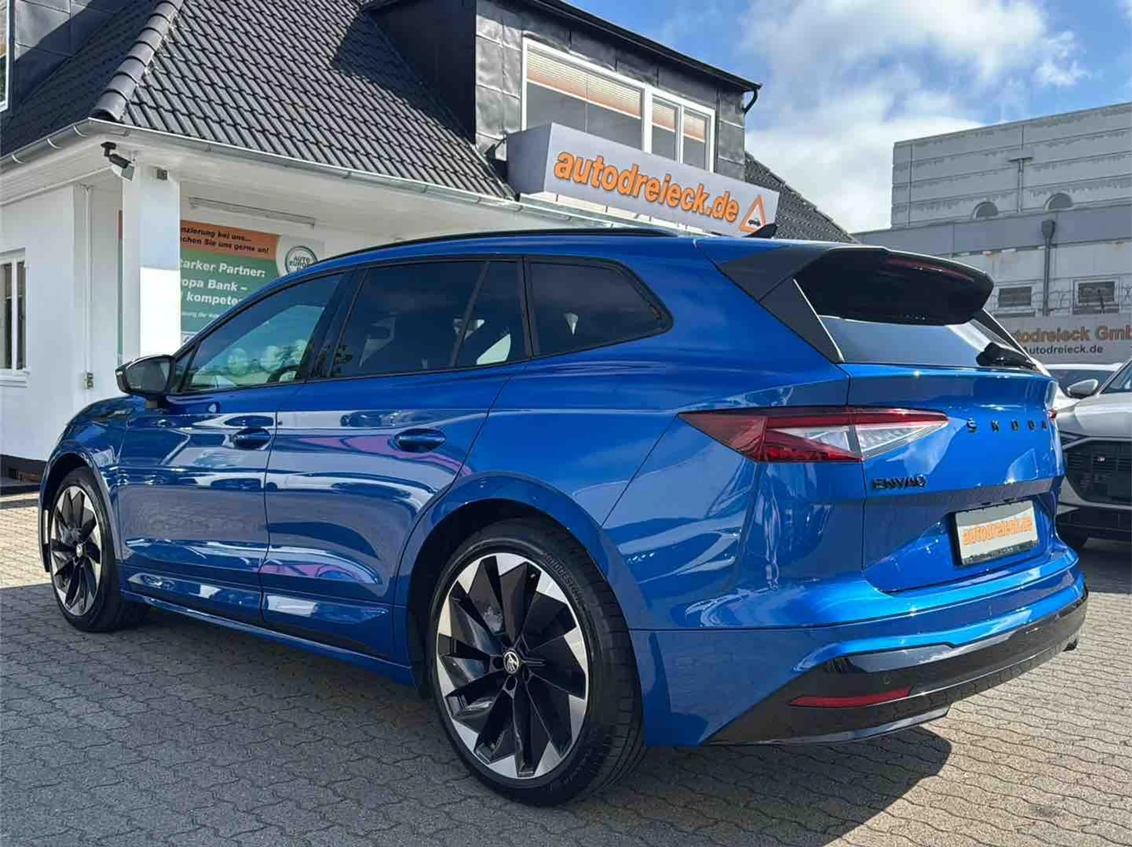 Skoda Enyaq 80 Sportline AHK CRYSTAL 21Z KAMERA — photo 10