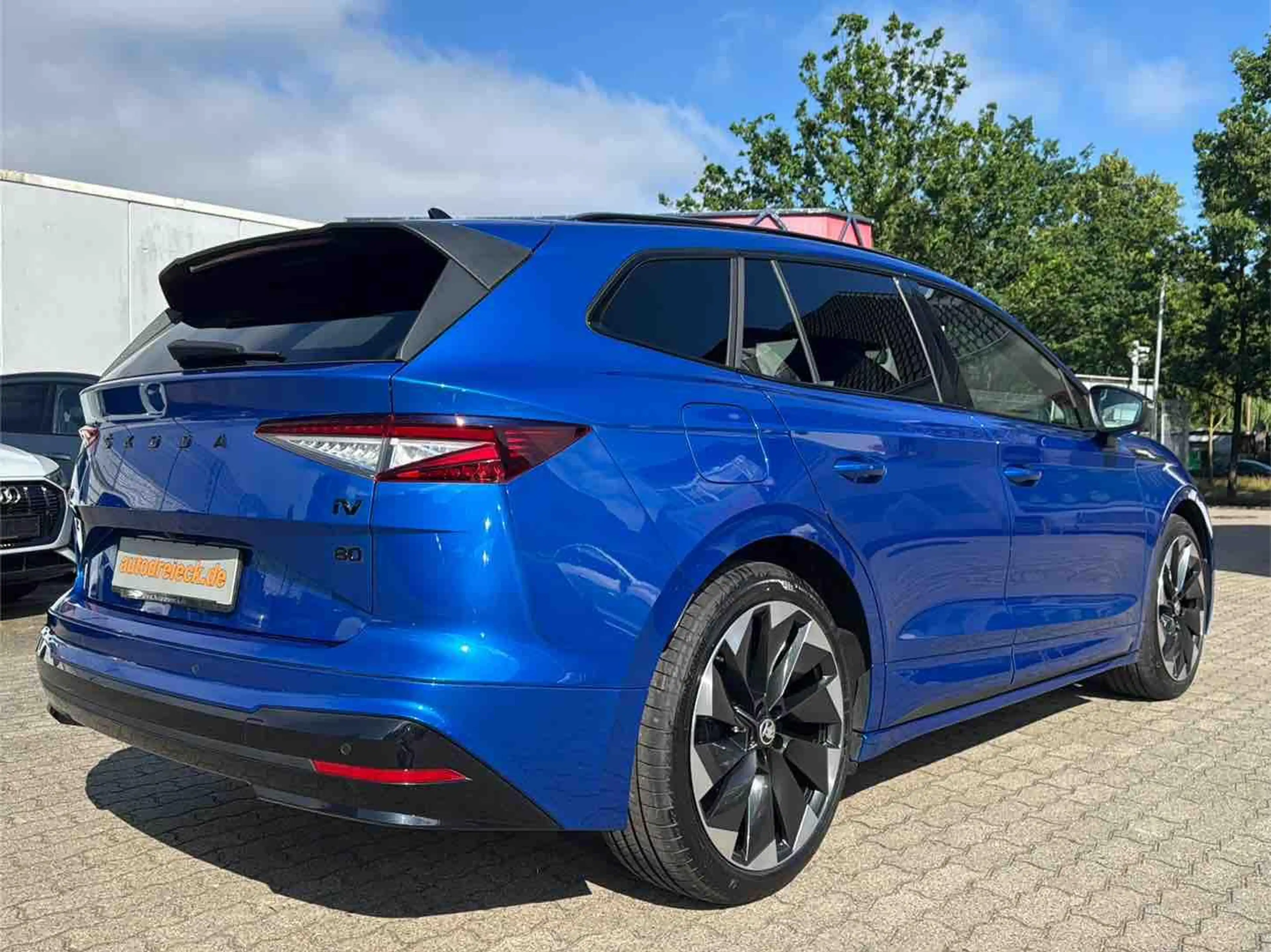 Skoda Enyaq 80 Sportline AHK CRYSTAL 21Z KAMERA — photo 7