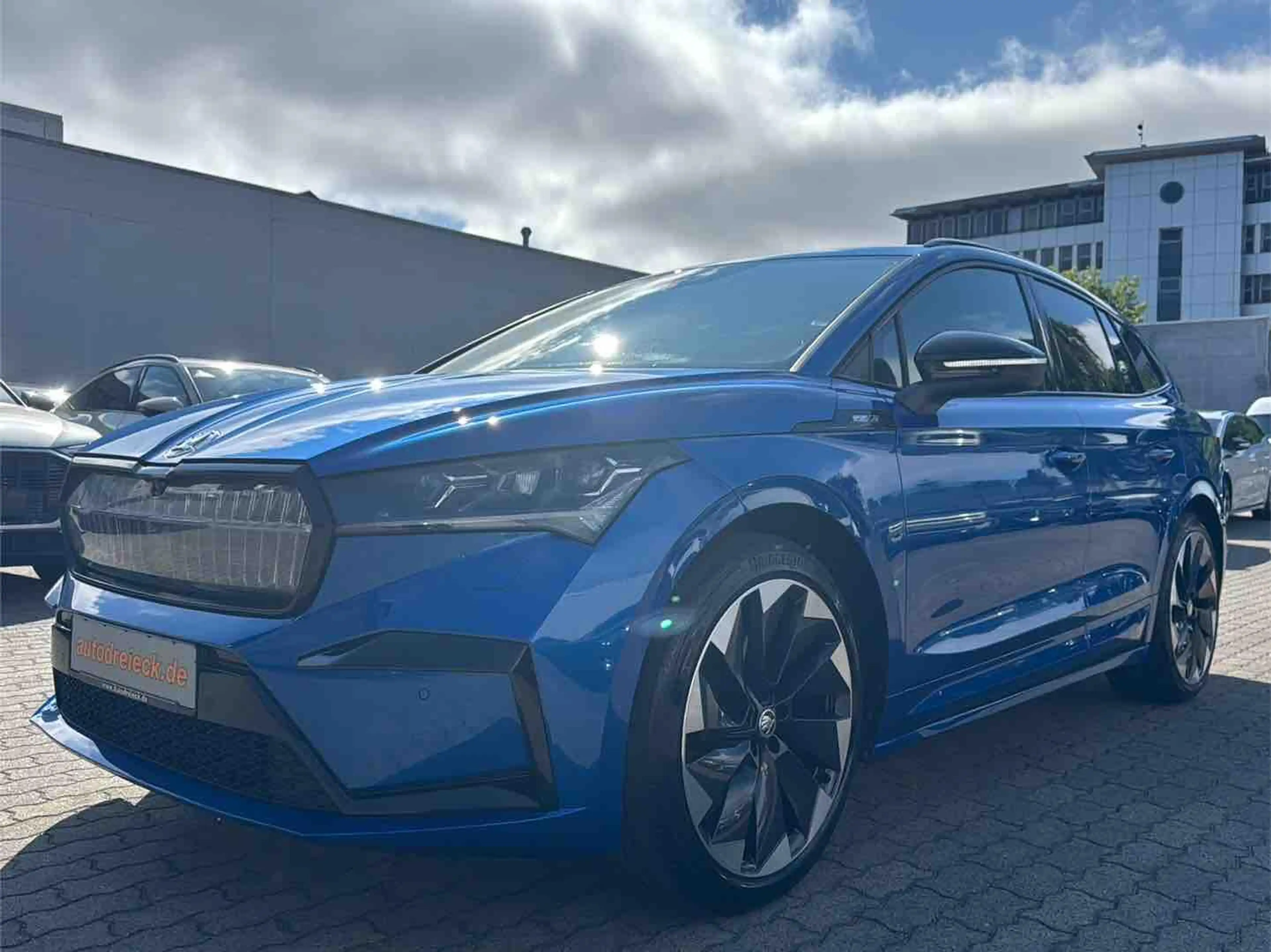 Skoda Enyaq 80 Sportline AHK CRYSTAL 21Z KAMERA