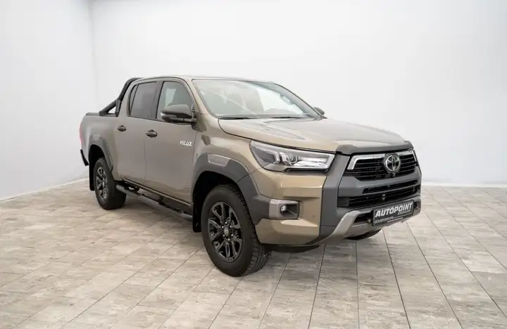 Toyota Hilux 2.8 D4-D INVINCIBLE JBL°AHK°RFK°Navi°Rollo