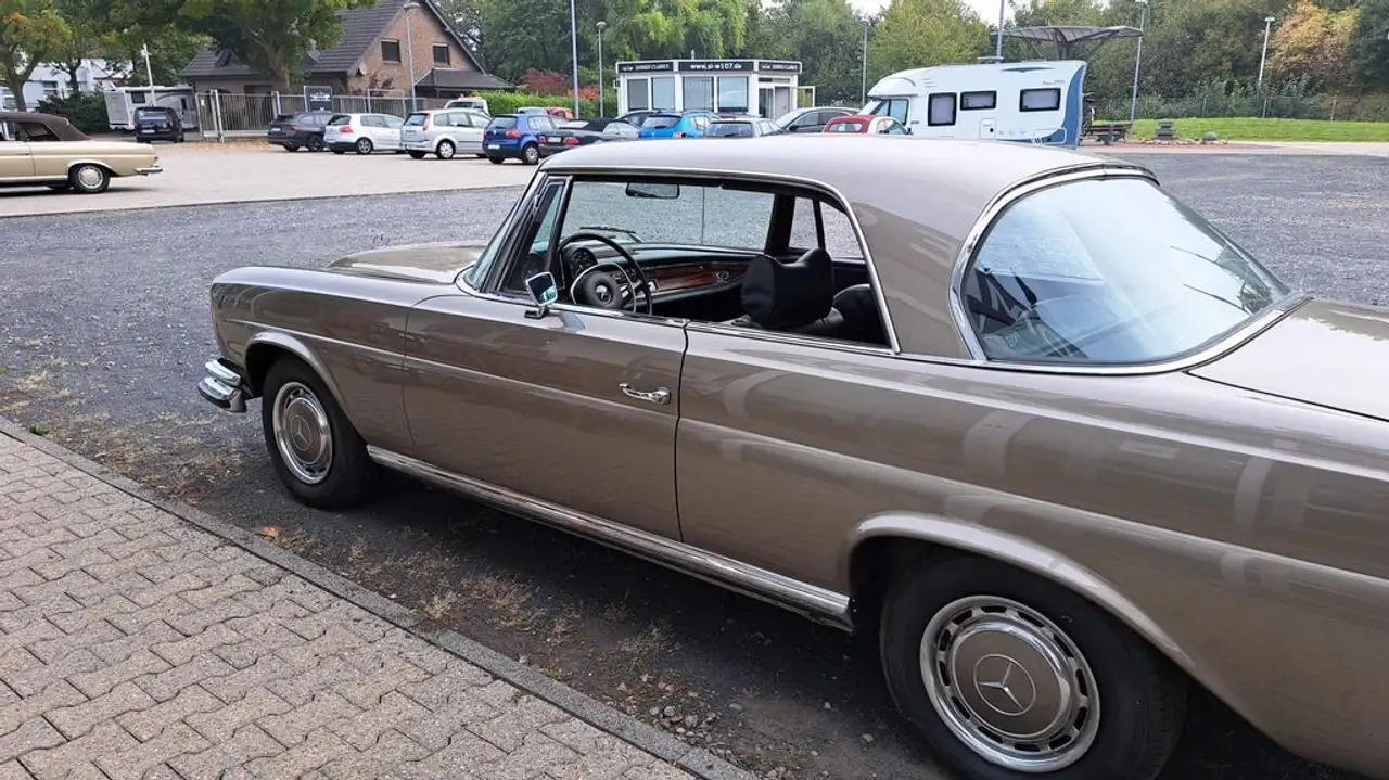 Mercedes-Benz 280 SE 3.5 Coupe, foto 4