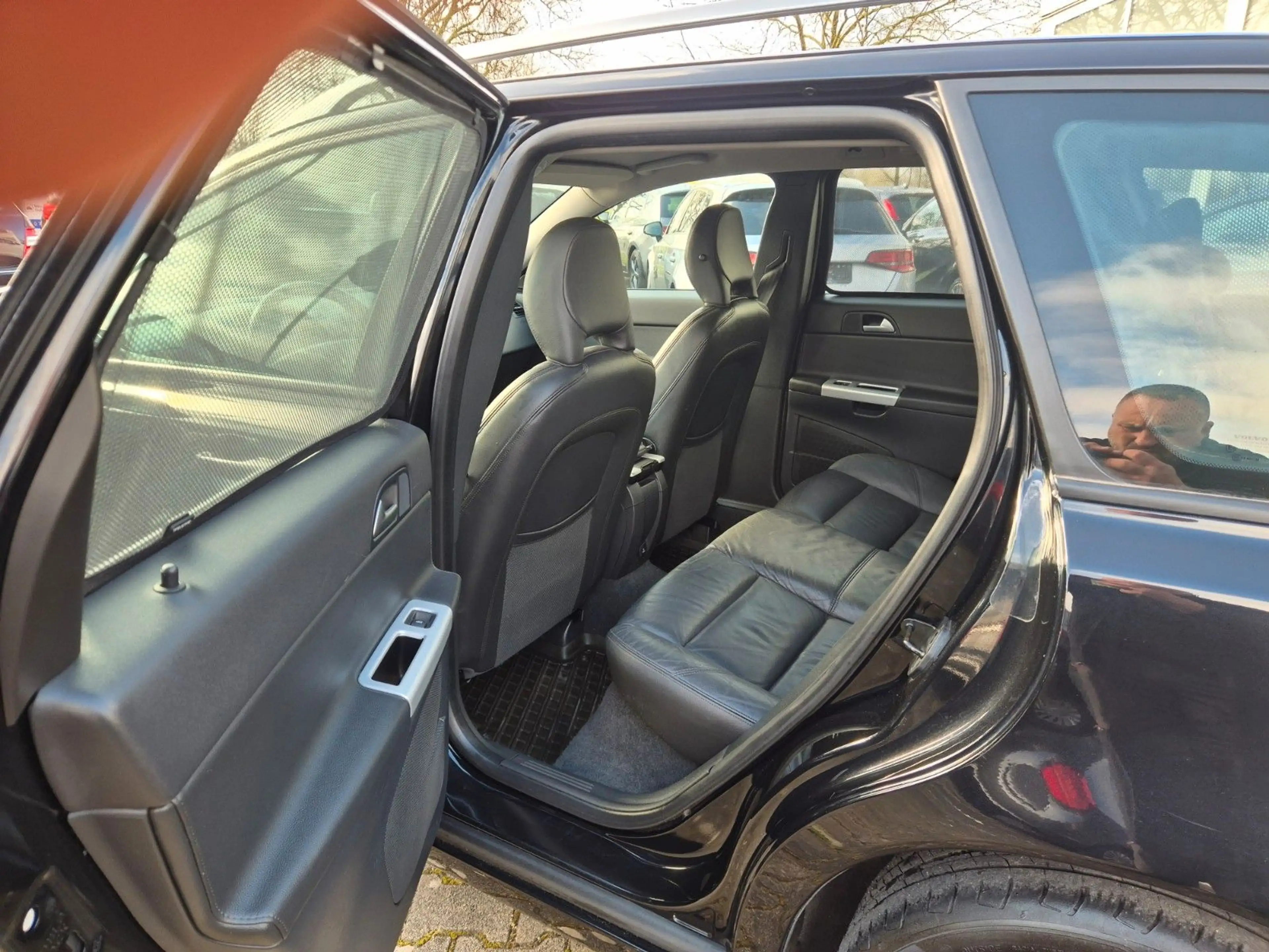 Volvo V50 2.0d 5 Zylinder 1Hd Xenon Automatik Leder — photo 13