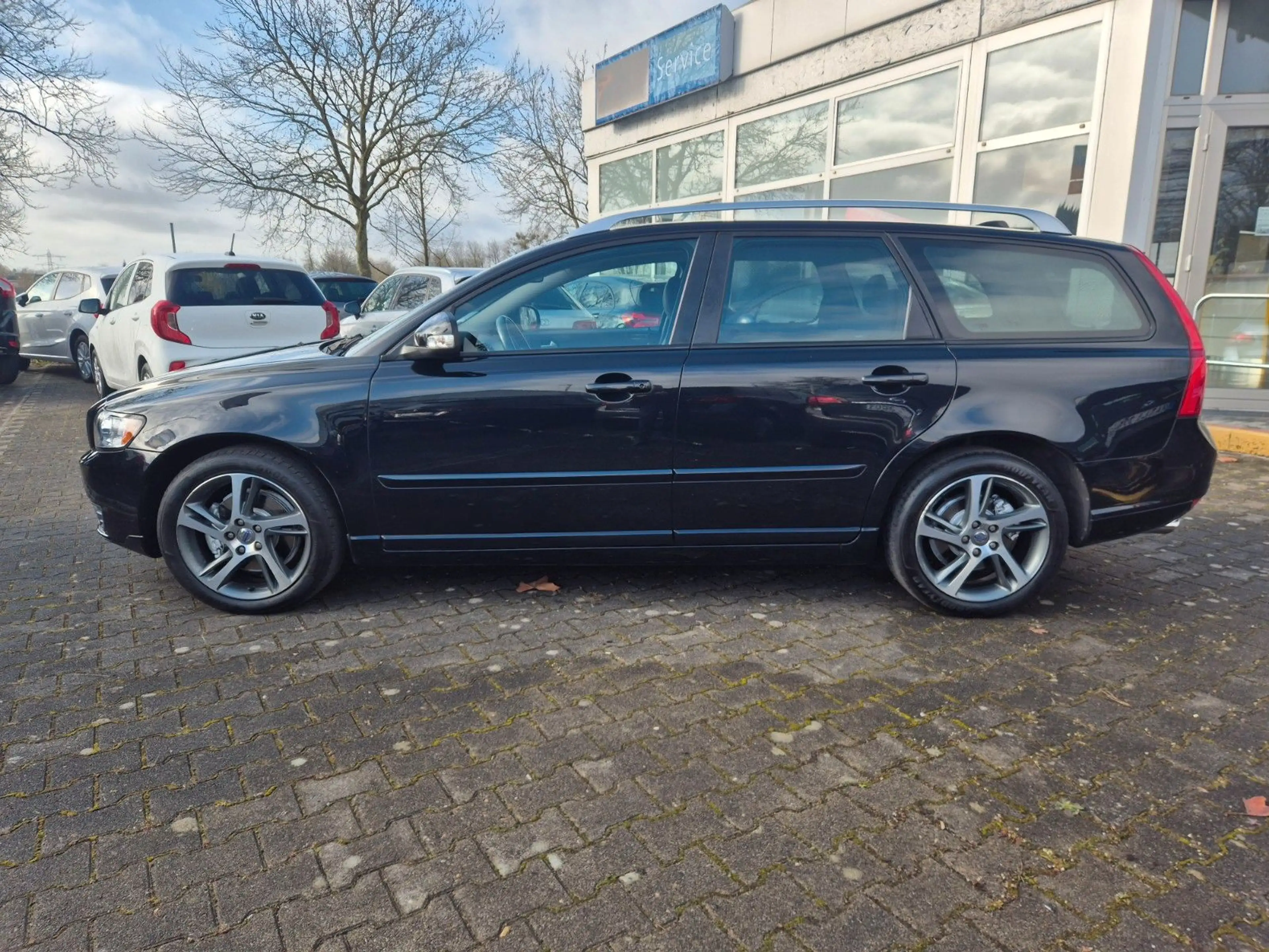 Volvo V50 2.0d 5 Zylinder 1Hd Xenon Automatik Leder — photo 8