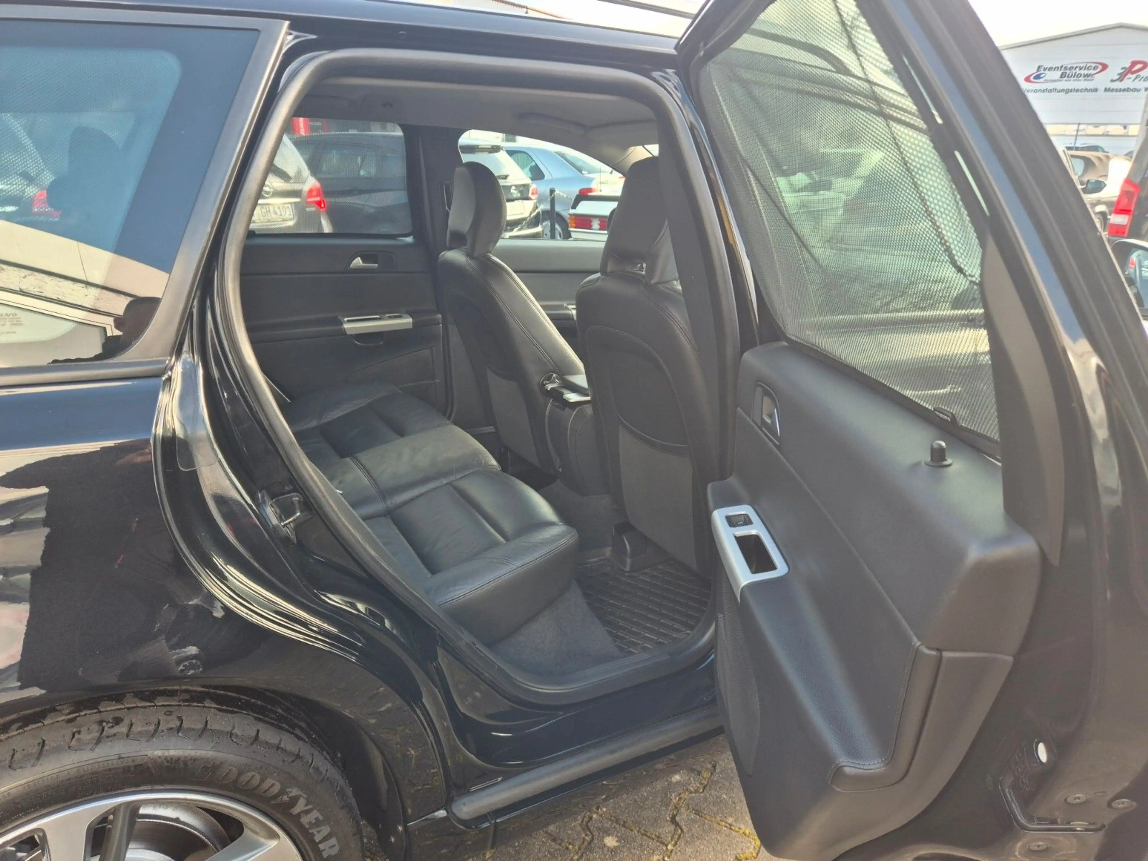 Volvo V50 2.0d 5 Zylinder 1Hd Xenon Automatik Leder — photo 15