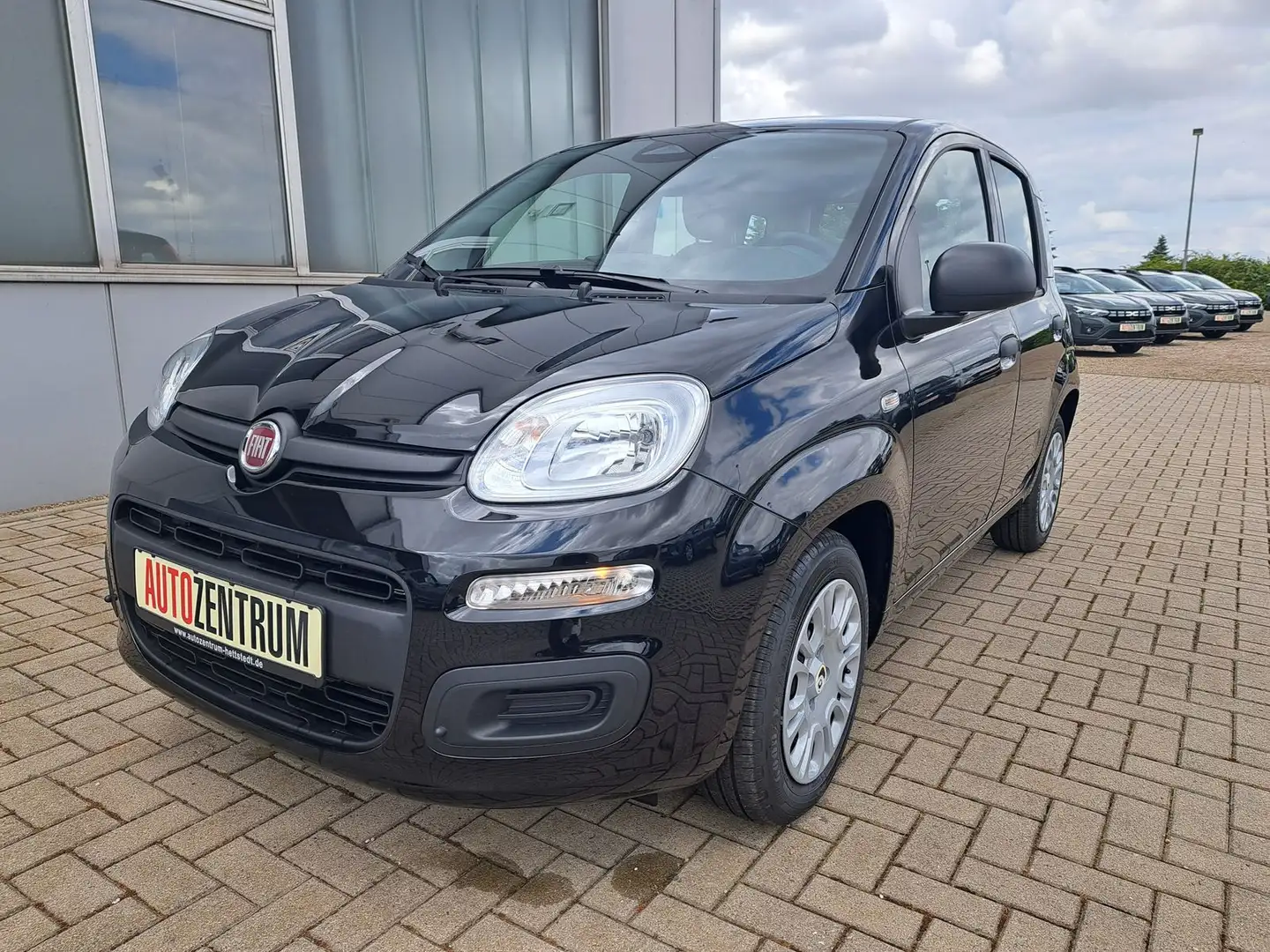 Fiat New Panda MODELL 2025 1.0 Hybrid CITY-PAKET KLIM Noir - 1