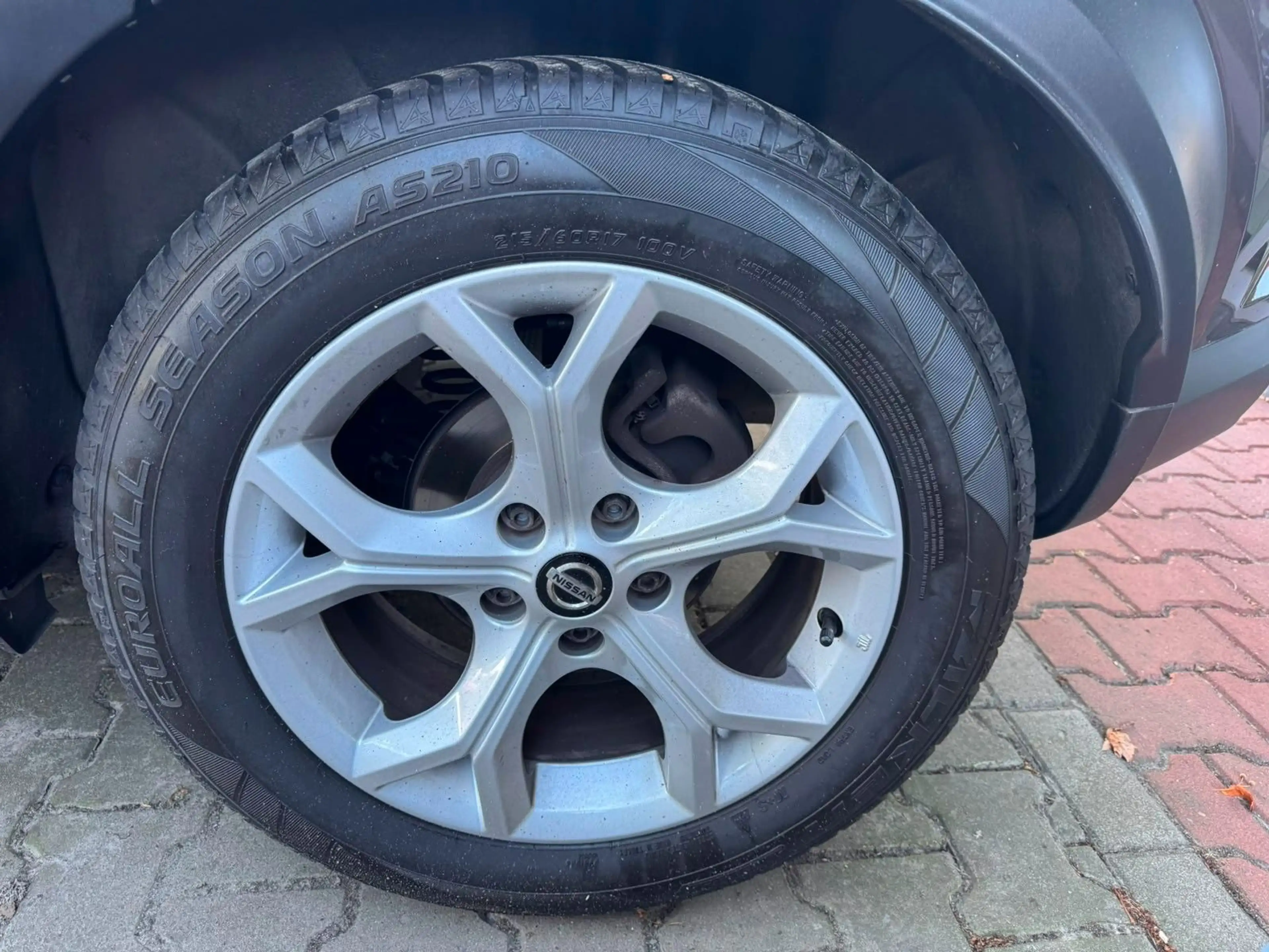 Nissan Juke 1.0 DIG-T N-CONNECTA *Automatik* — photo 8
