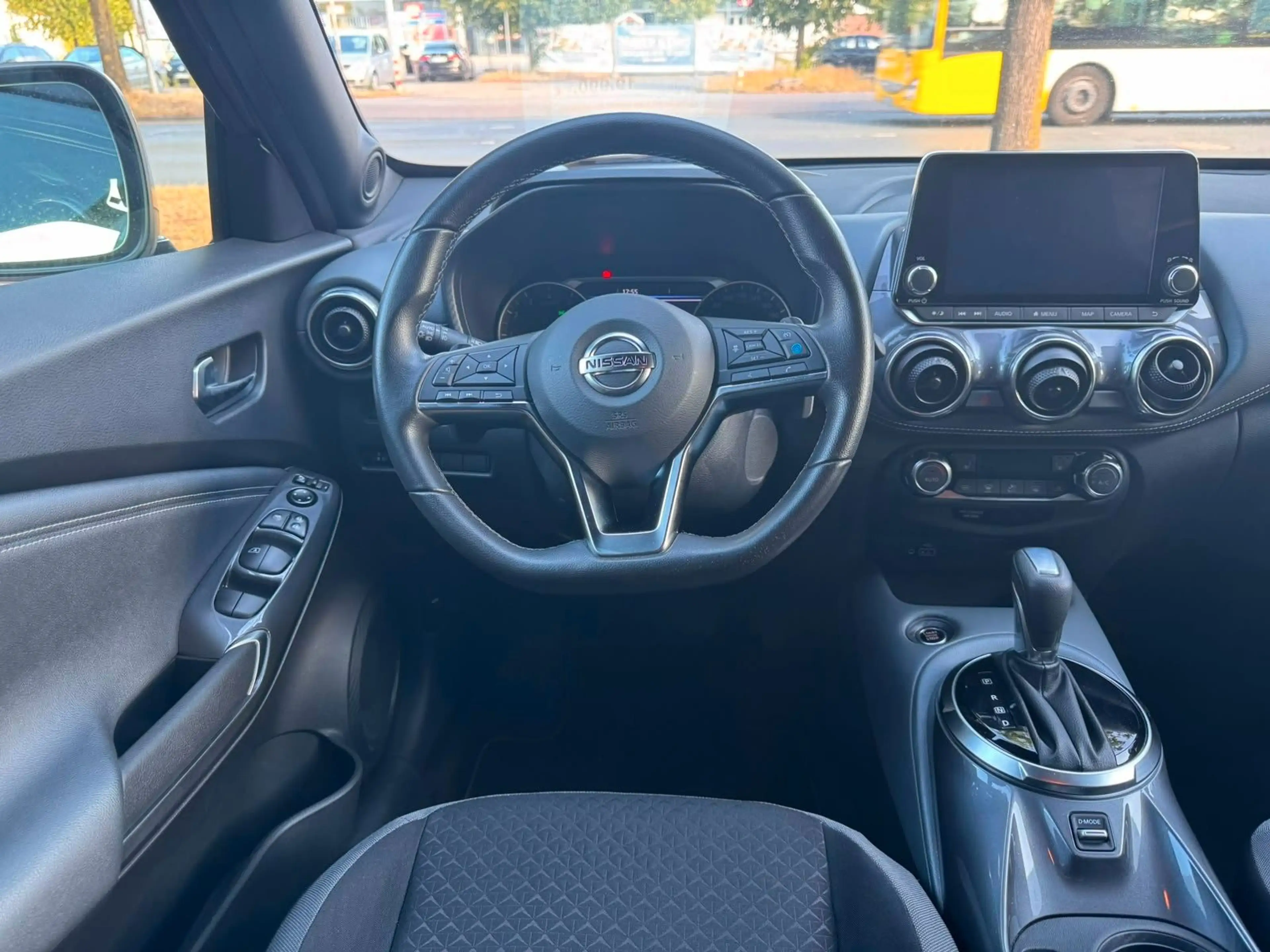 Nissan Juke 1.0 DIG-T N-CONNECTA *Automatik* — photo 10