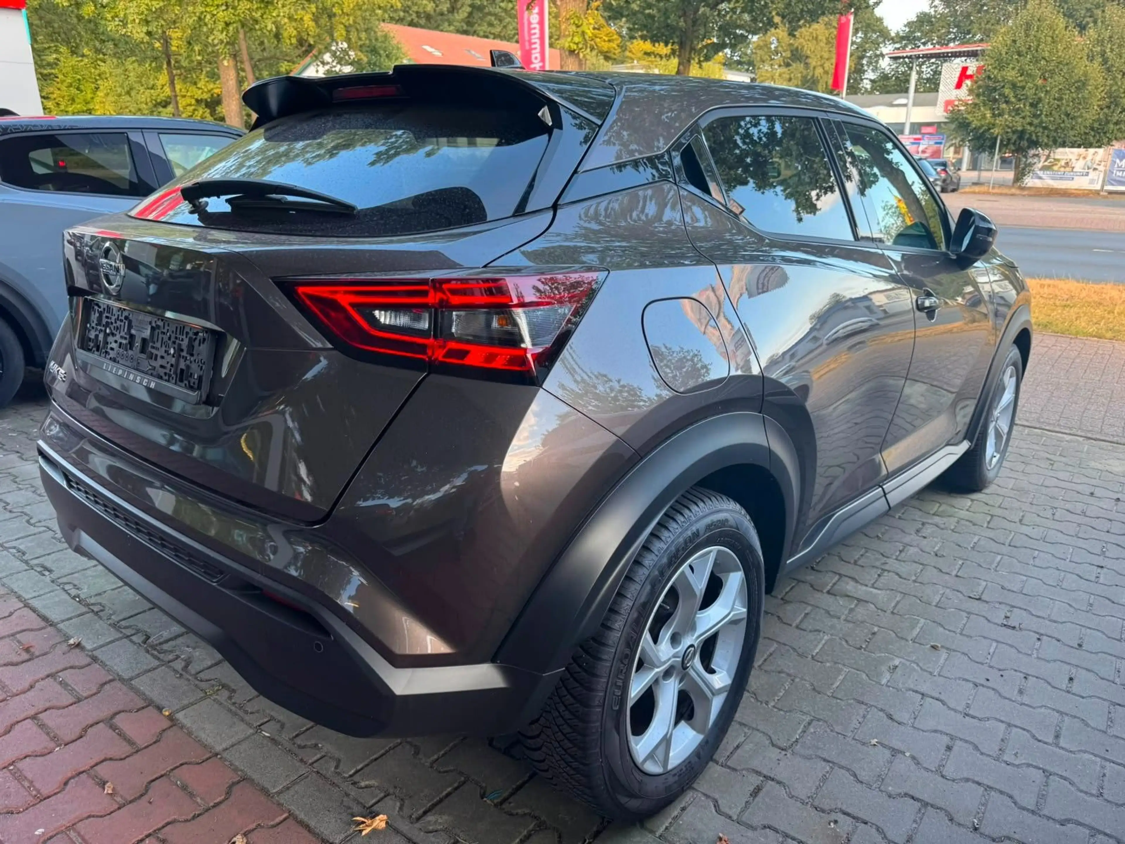Nissan Juke 1.0 DIG-T N-CONNECTA *Automatik* — photo 4